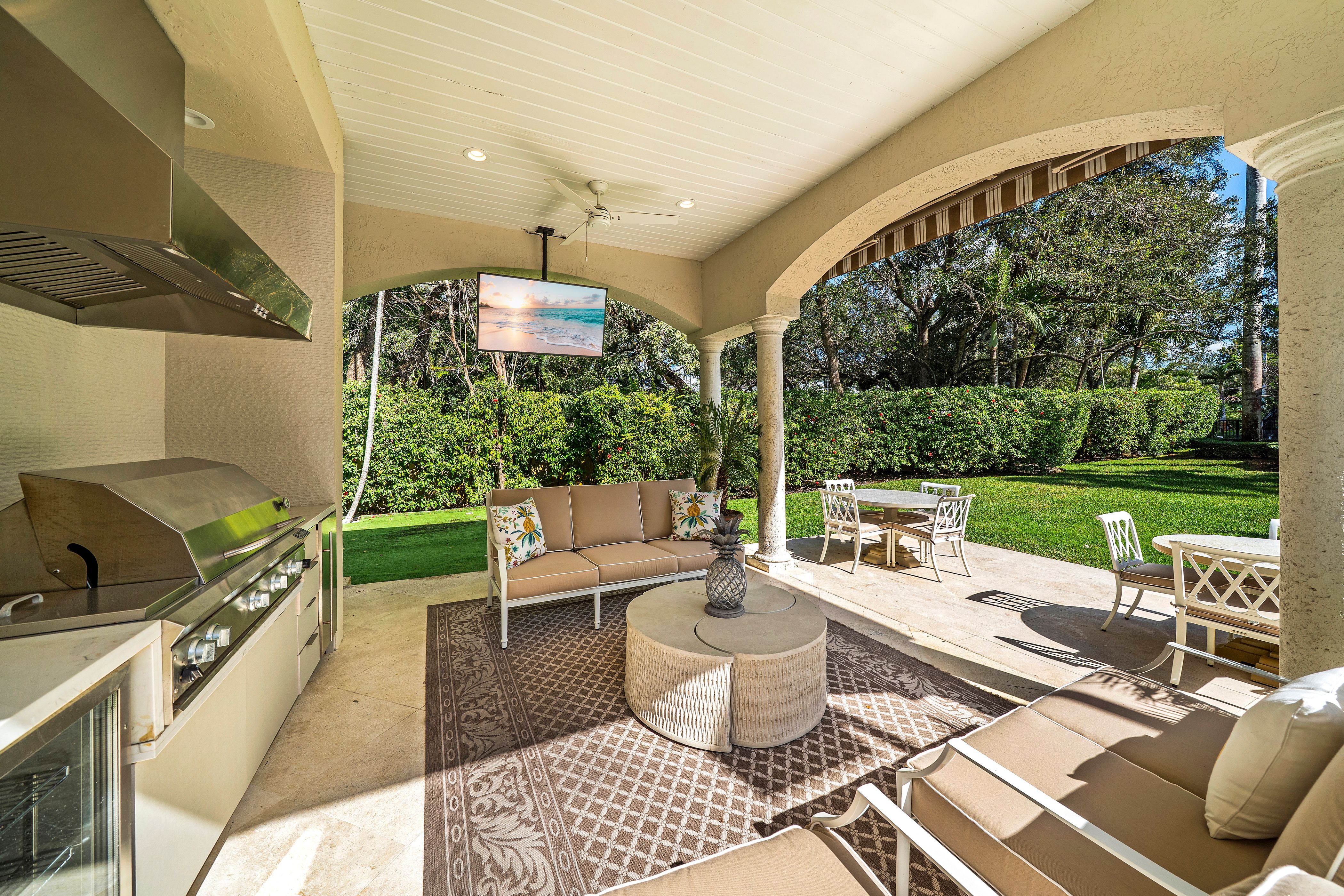 8400 SW 52nd Avenue Miami FL 33143