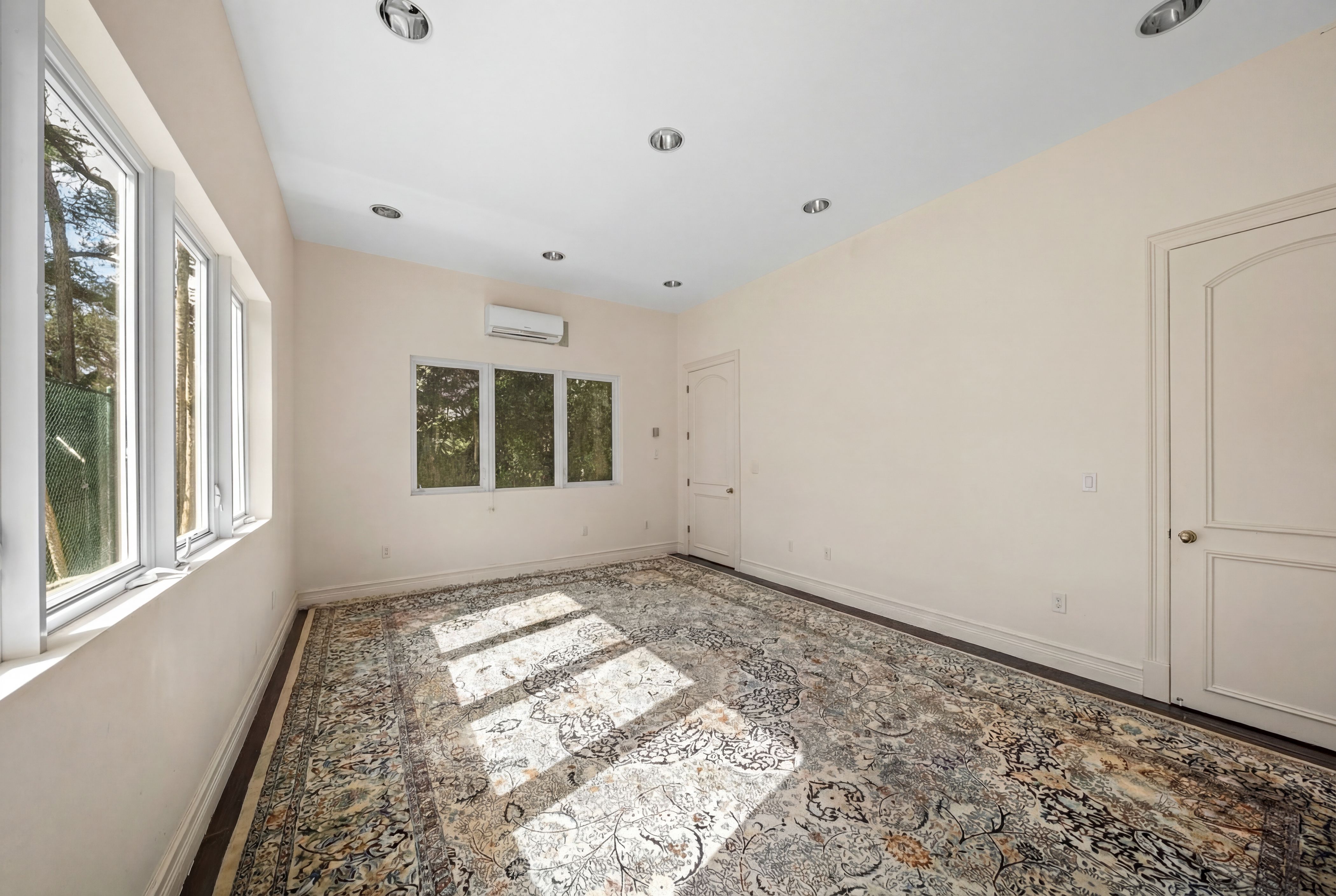 8400 SW 52nd Avenue Miami FL 33143