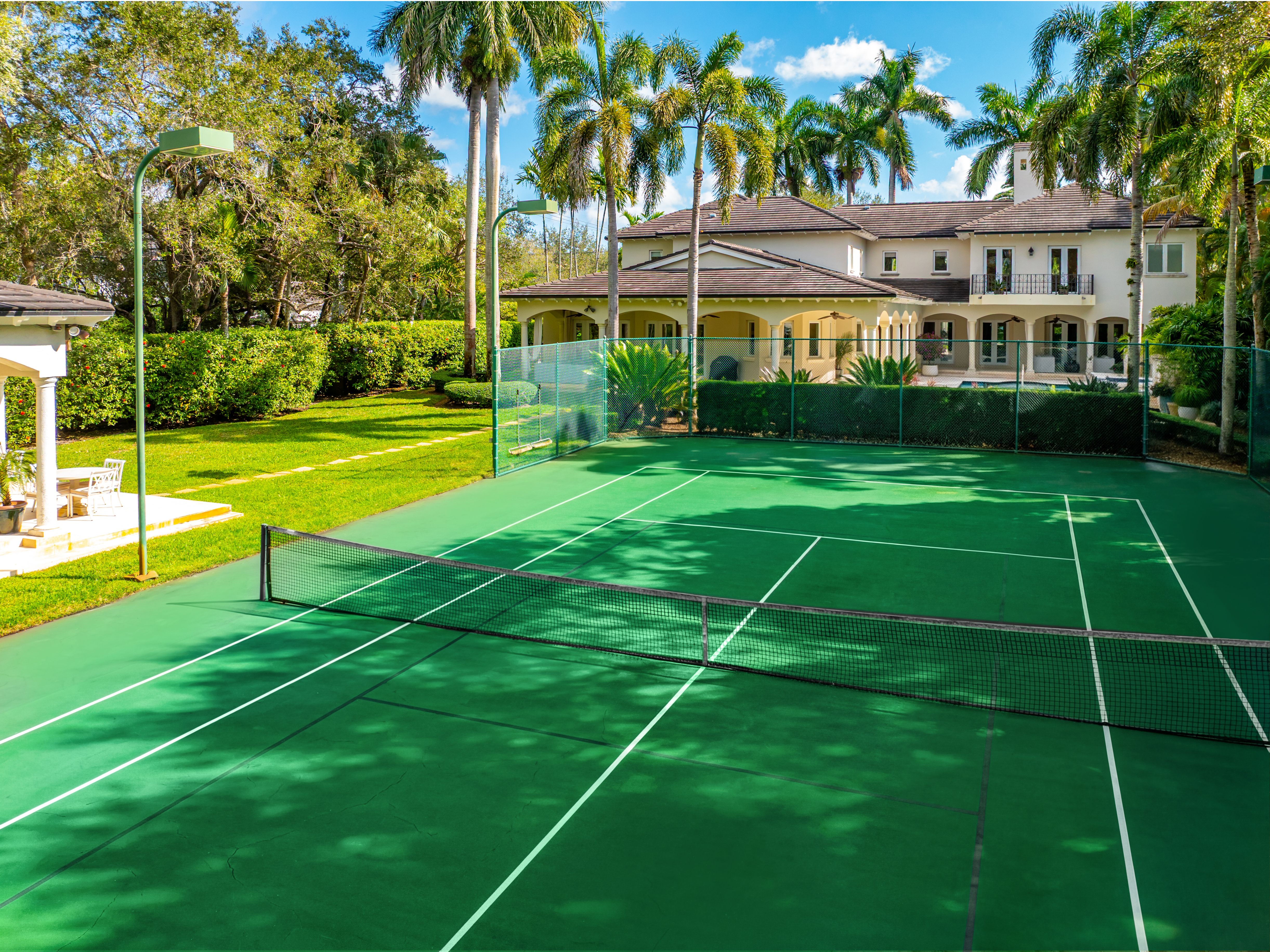 8400 SW 52nd Avenue Miami FL 33143