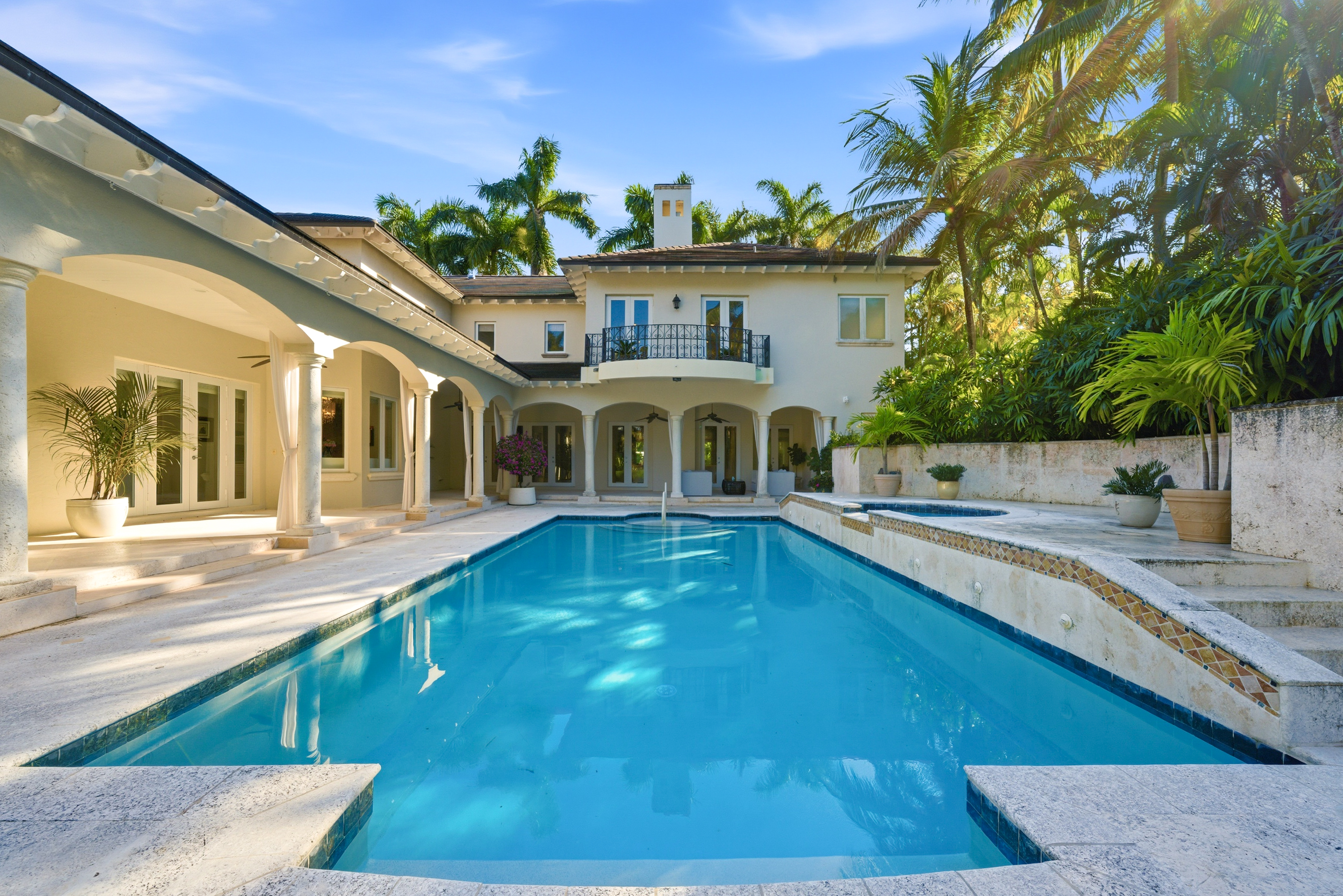 8400 SW 52nd Avenue Miami FL 33143