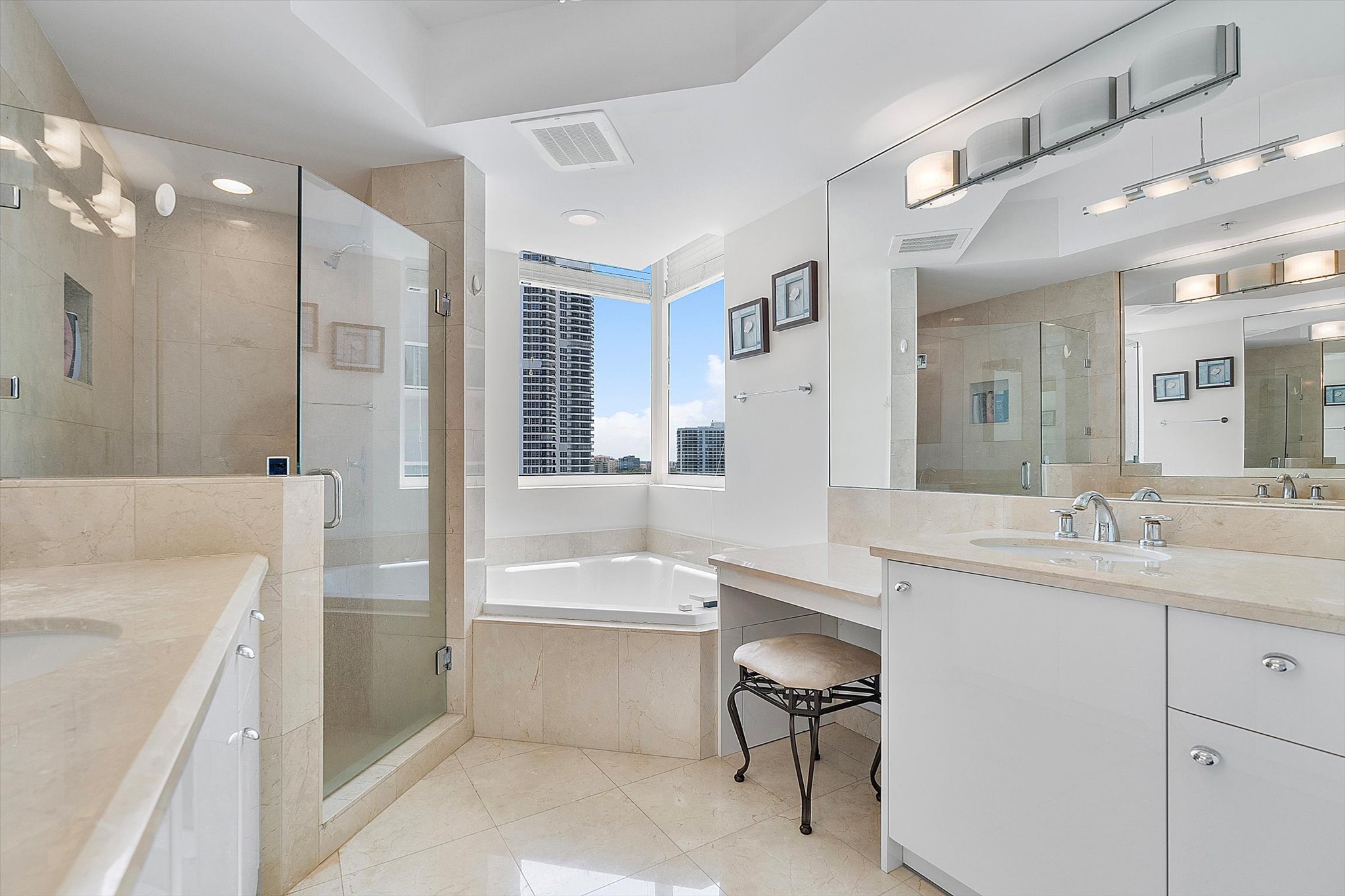 19400 Turnberry Way Aventura FL 33180