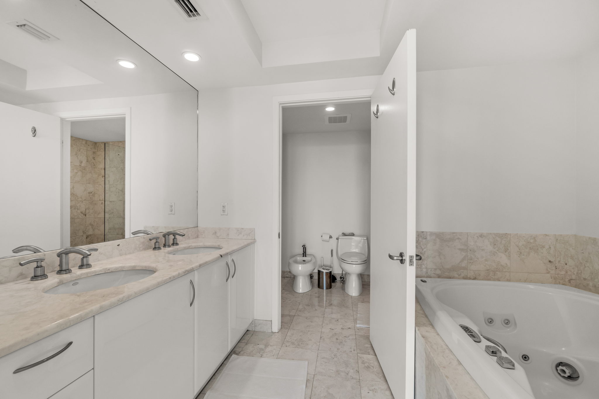 1331 Brickell Bay Drive Miami FL 33131