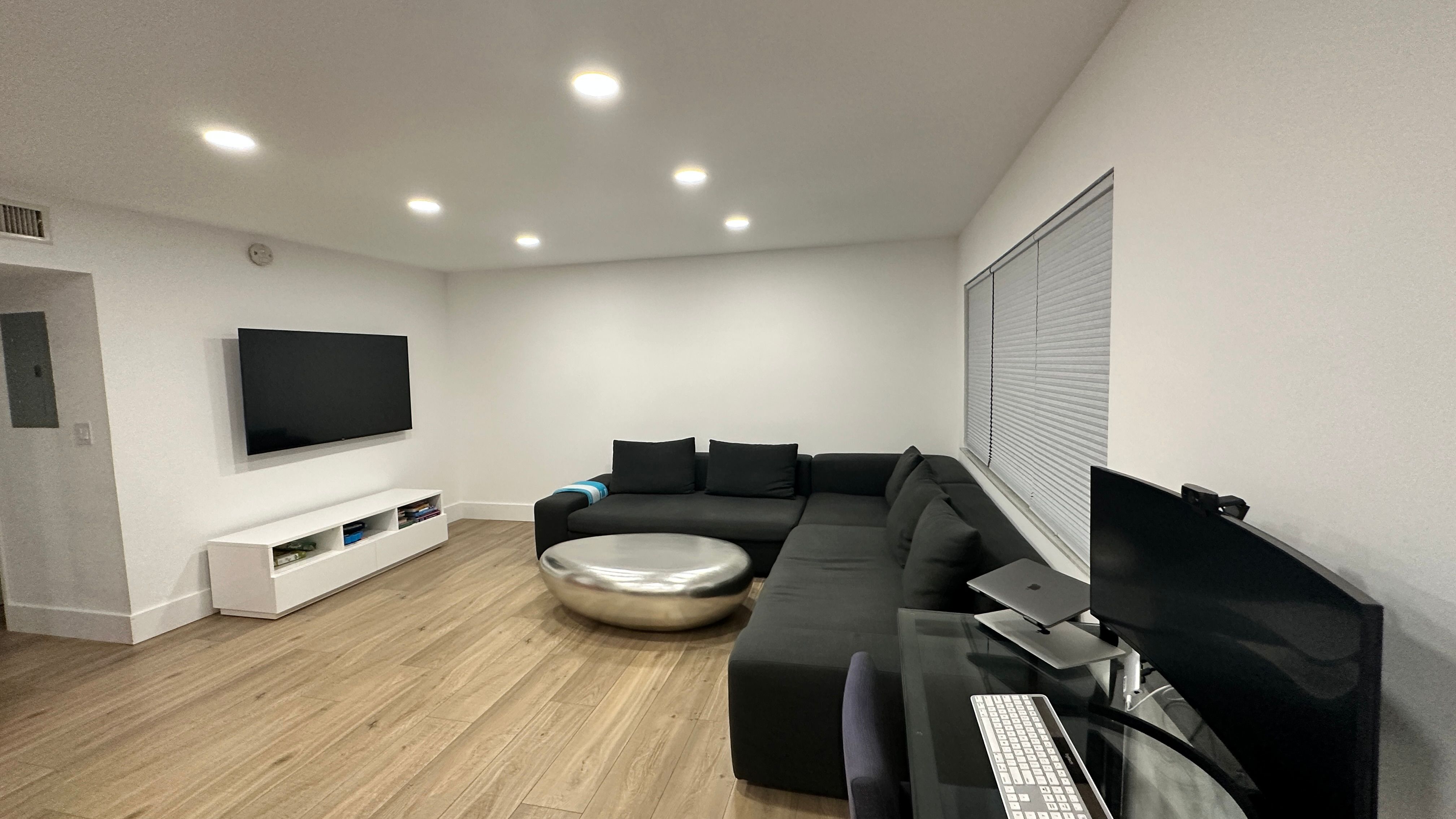 1451 N 12th Court Hollywood FL 33019