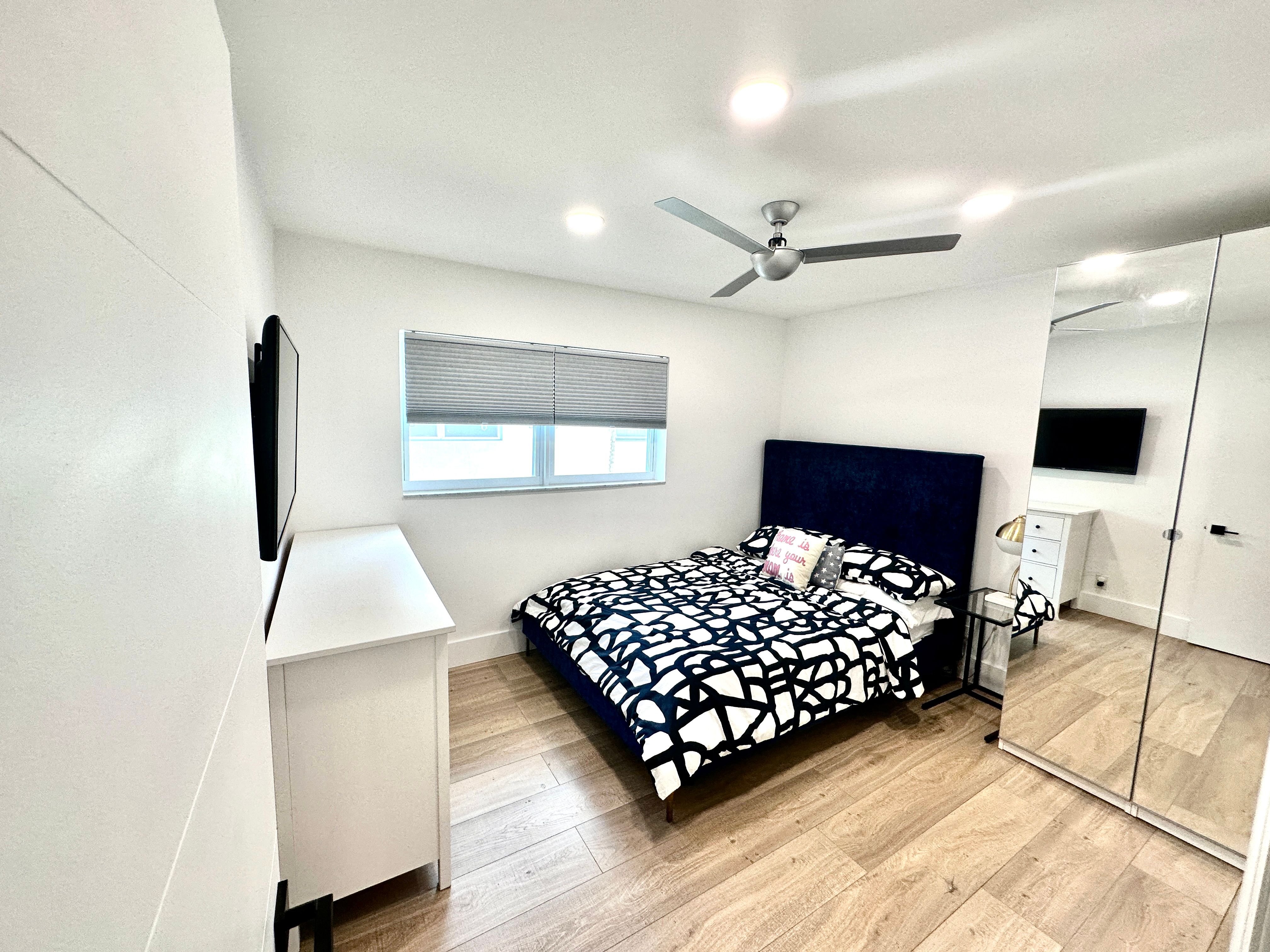 1451 N 12th Court Hollywood FL 33019