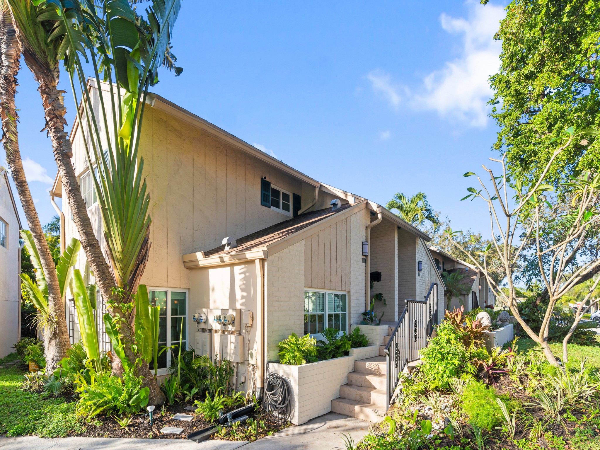 681 Kensington Place Fort Lauderdale FL 33305