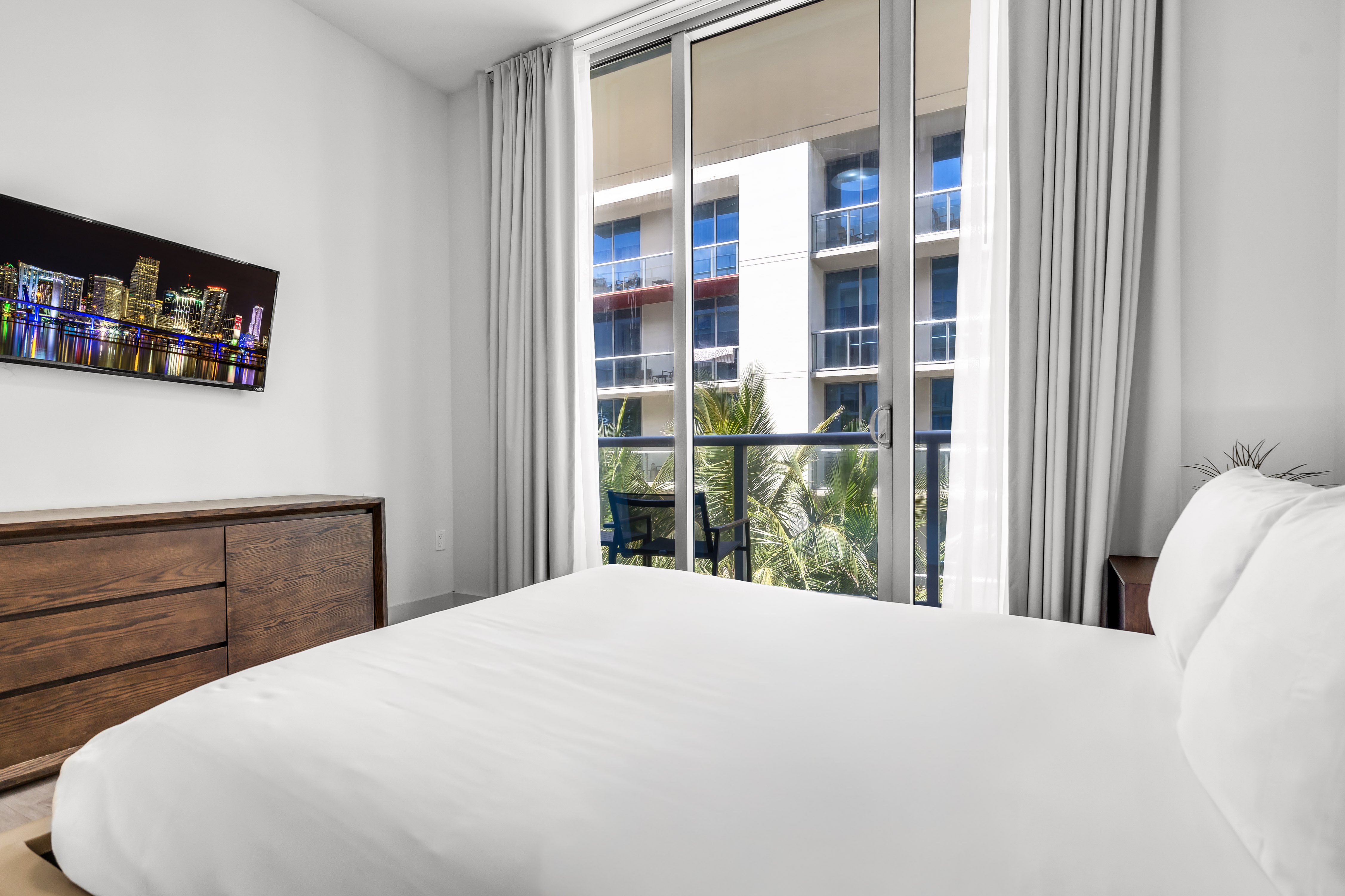 777 N Ocean Drive Hollywood FL 33019