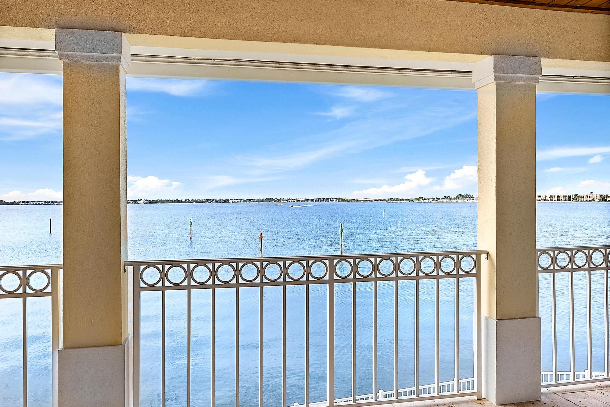 4105 NE Rigels Cove Way Jensen Beach FL 34957