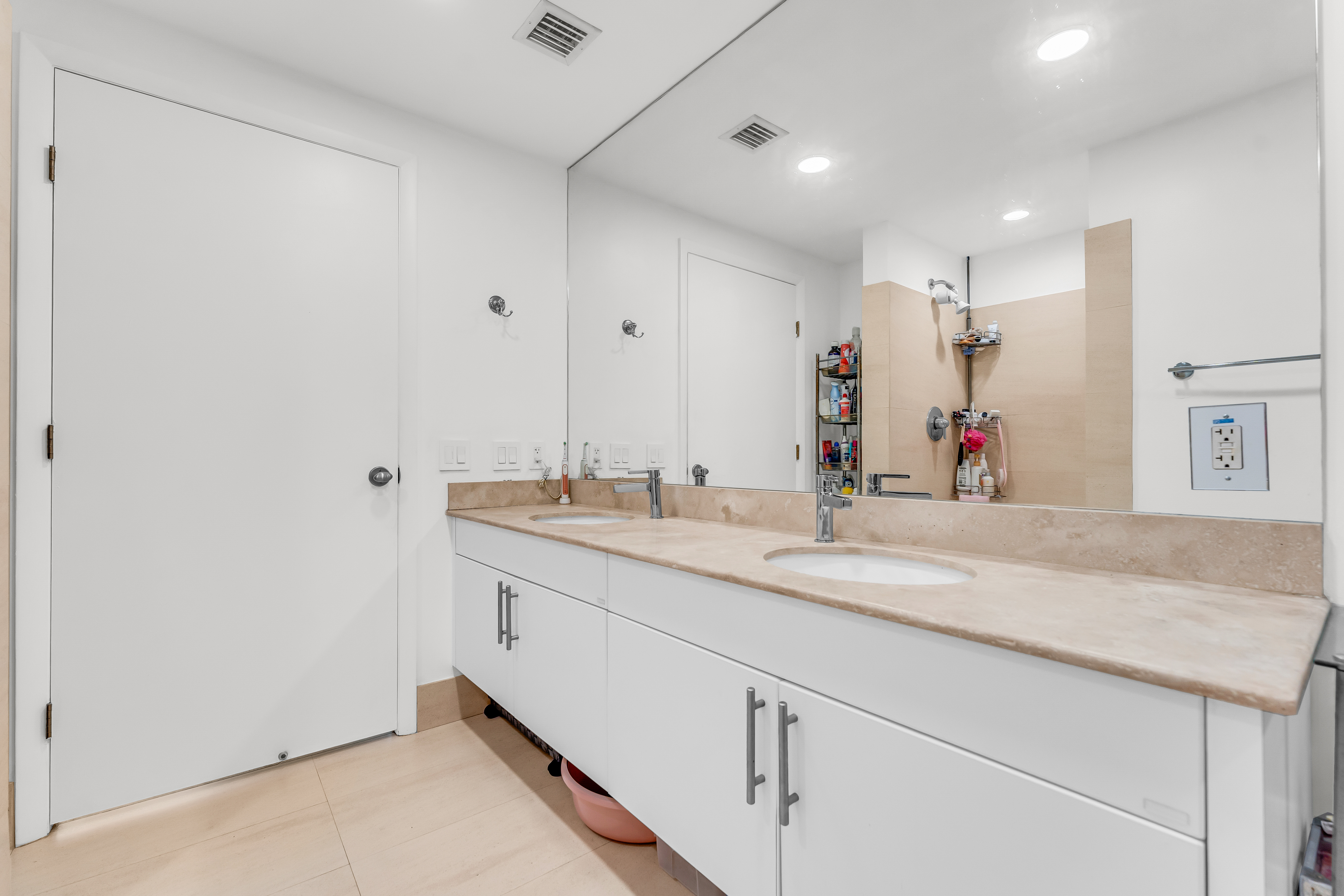 7929 West Drive North Bay Village FL 33141