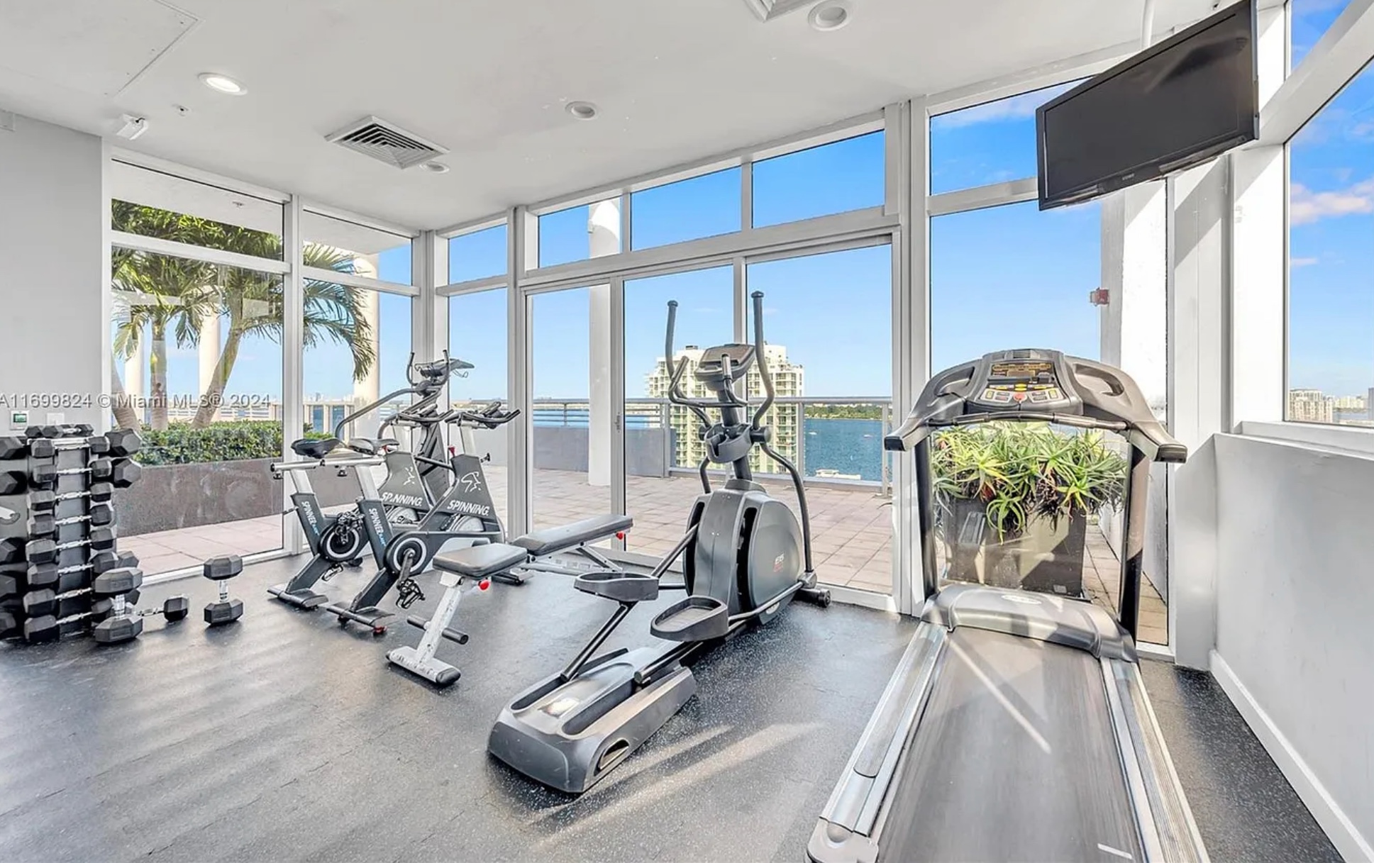 7929 West Drive North Bay Village FL 33141