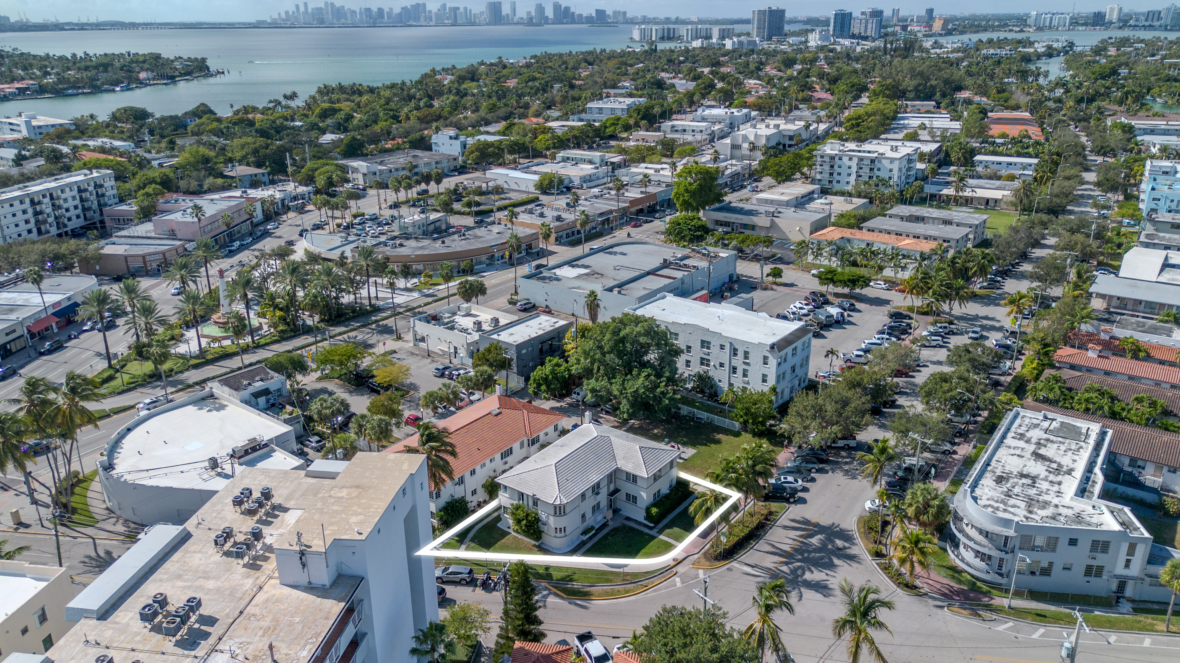 7124 Bay Drive Miami Beach FL 33141