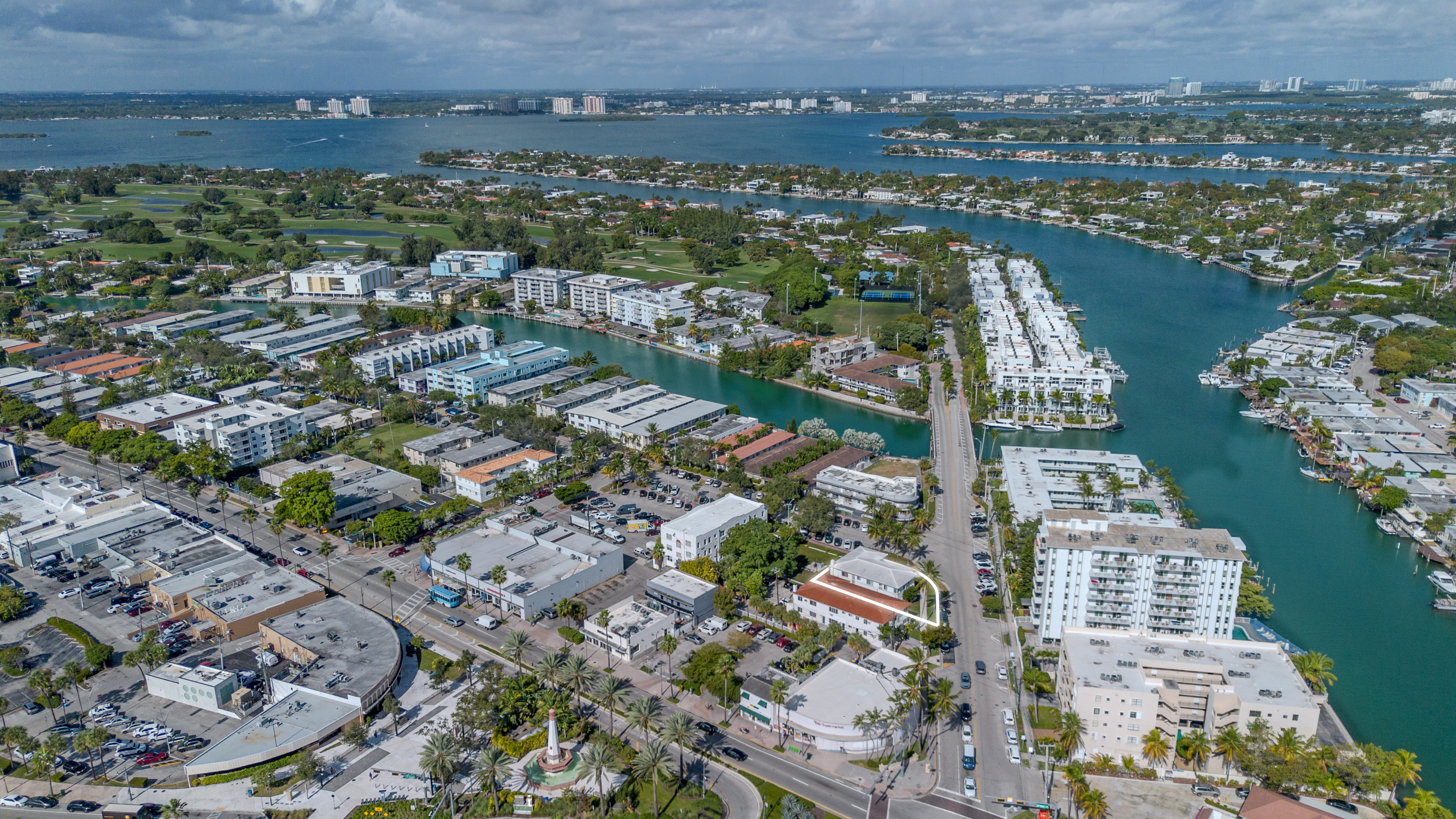 7124 Bay Drive Miami Beach FL 33141