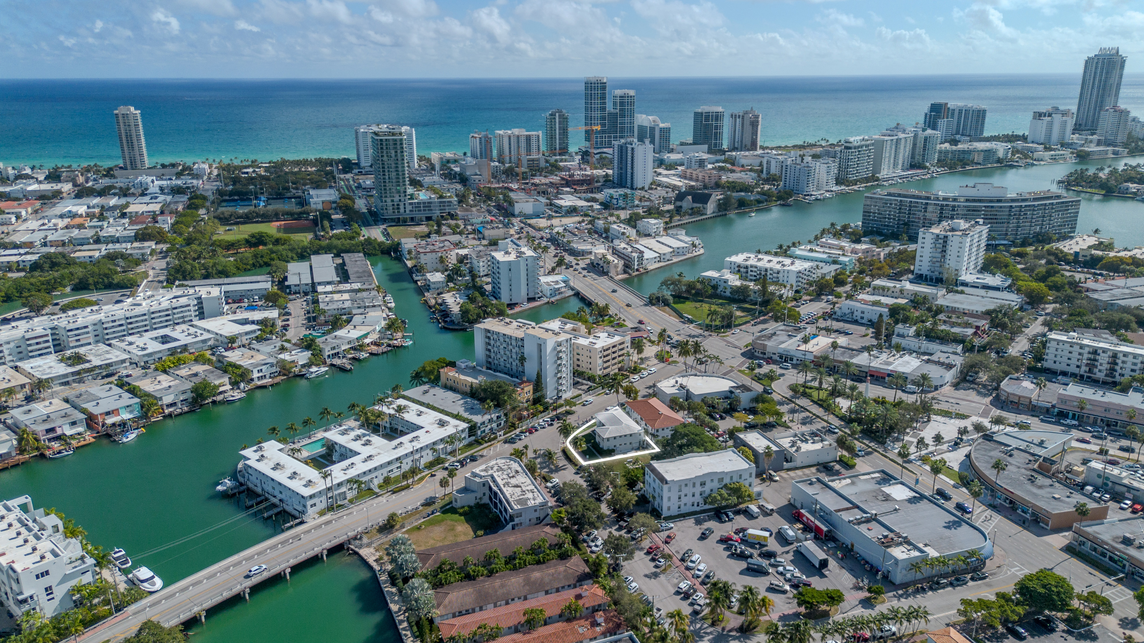7124 Bay Drive Miami Beach FL 33141