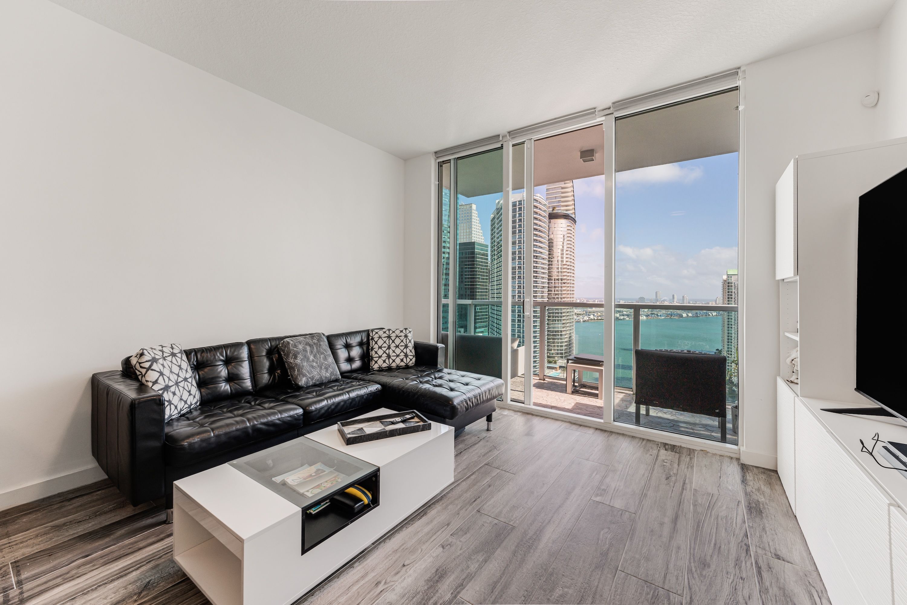 31 SE 5th Street Miami FL 33131