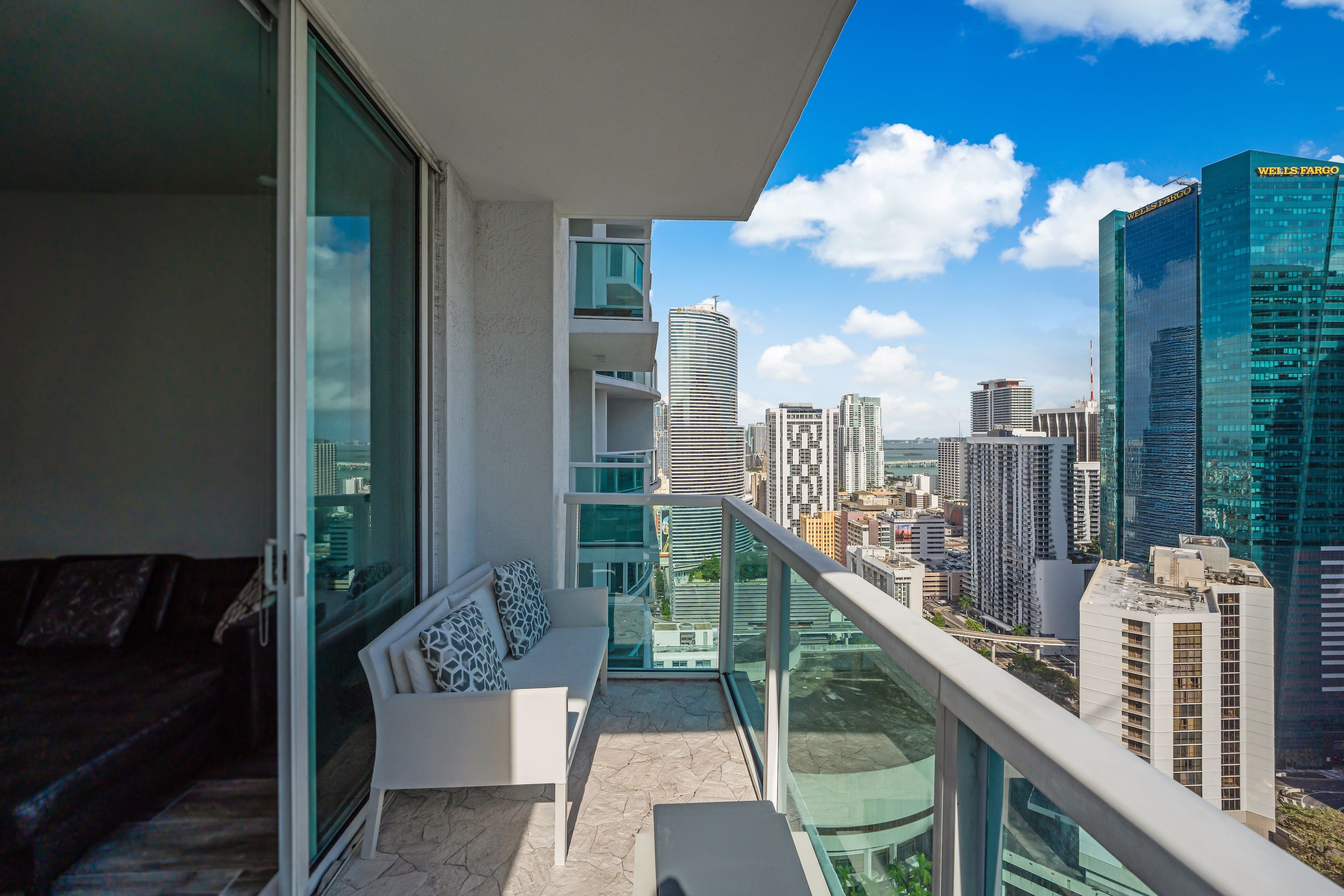 31 SE 5th Street Miami FL 33131