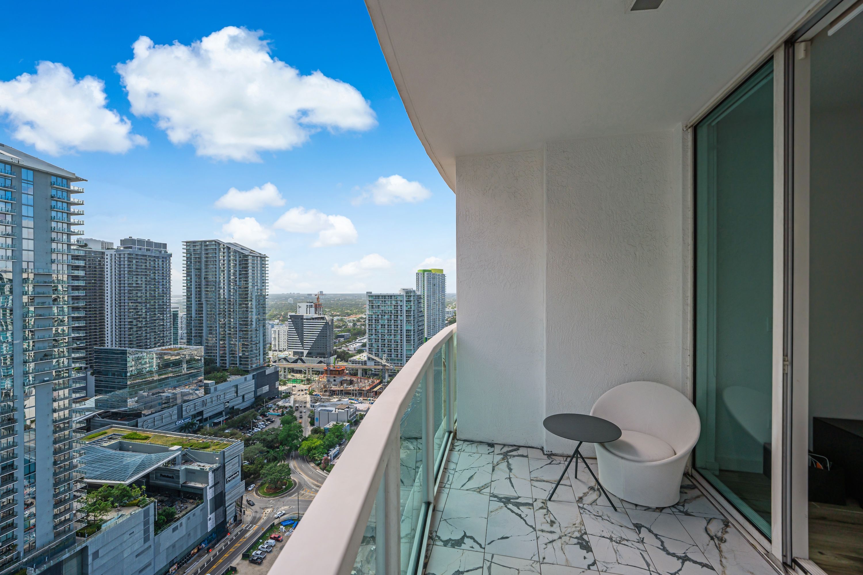 31 SE 5th Street Miami FL 33131