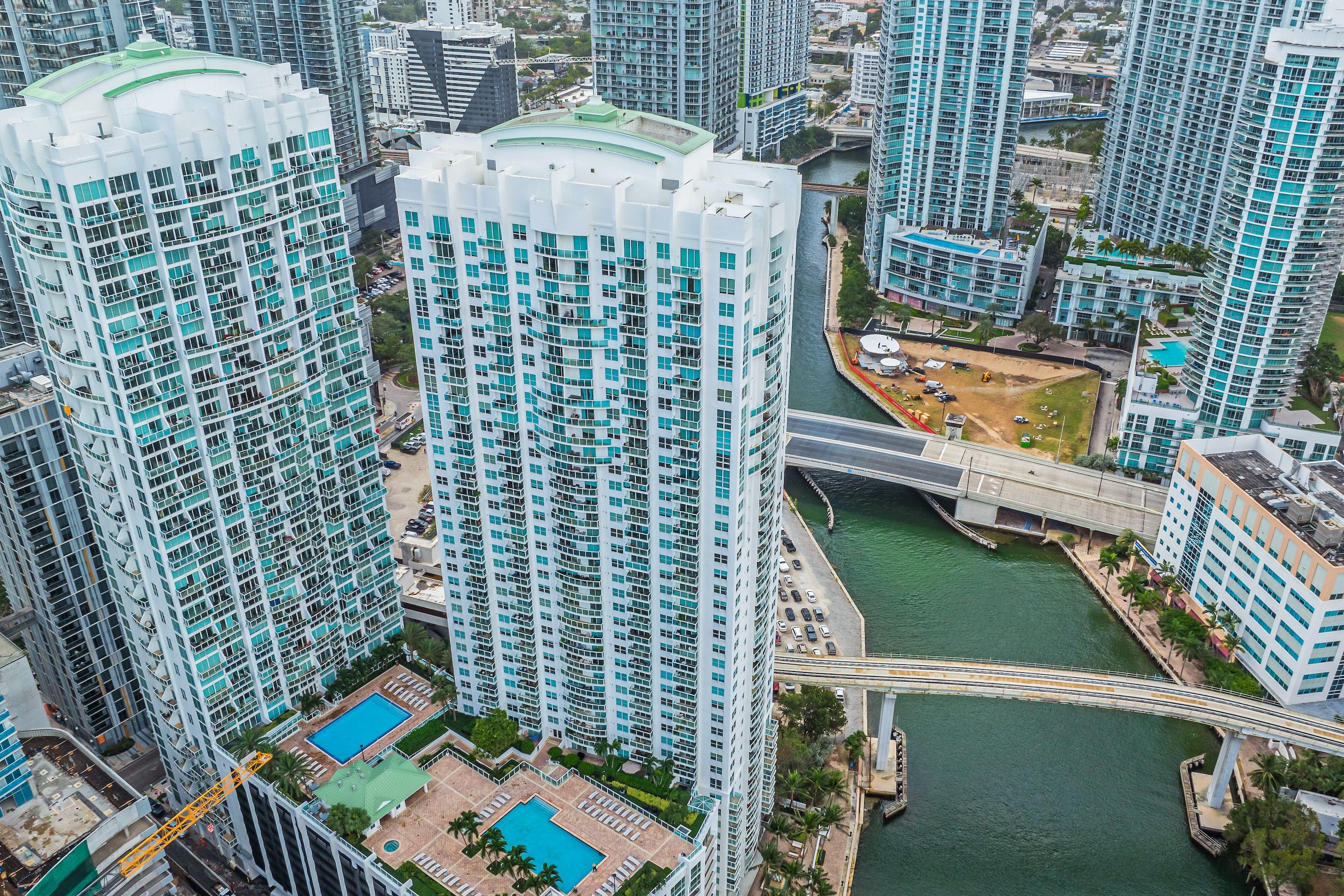 31 SE 5th Street Miami FL 33131