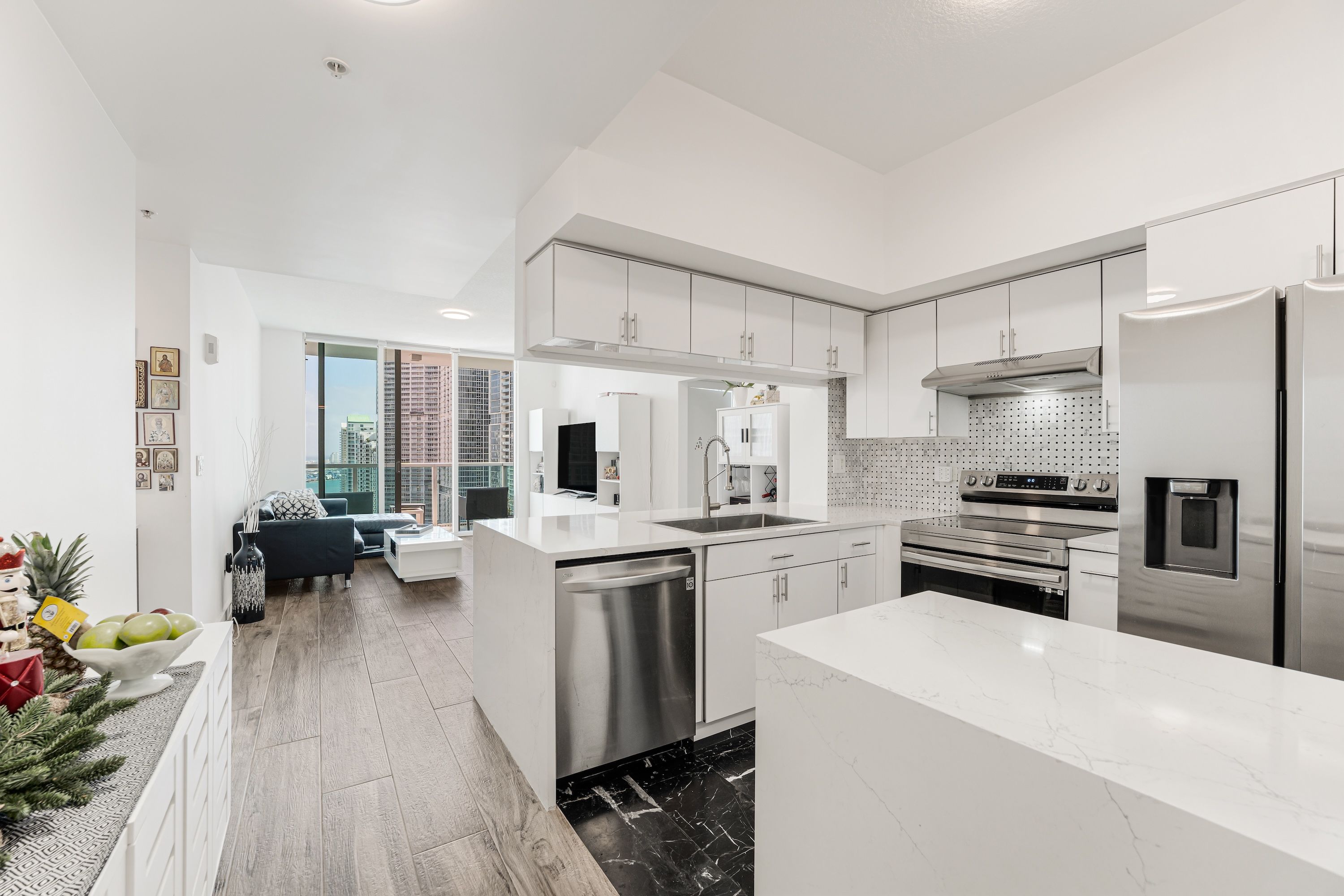 31 SE 5th Street Miami FL 33131