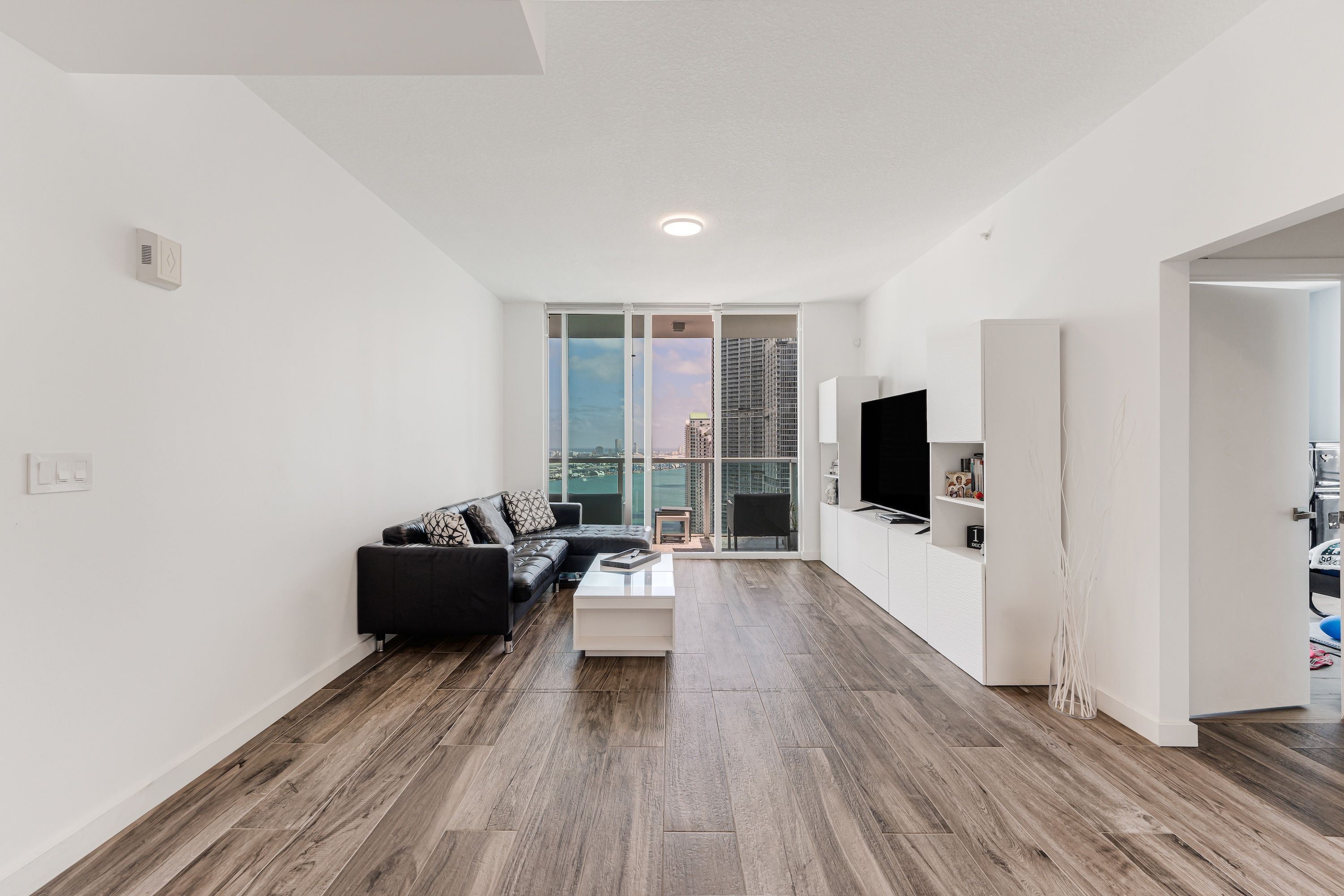 31 SE 5th Street Miami FL 33131