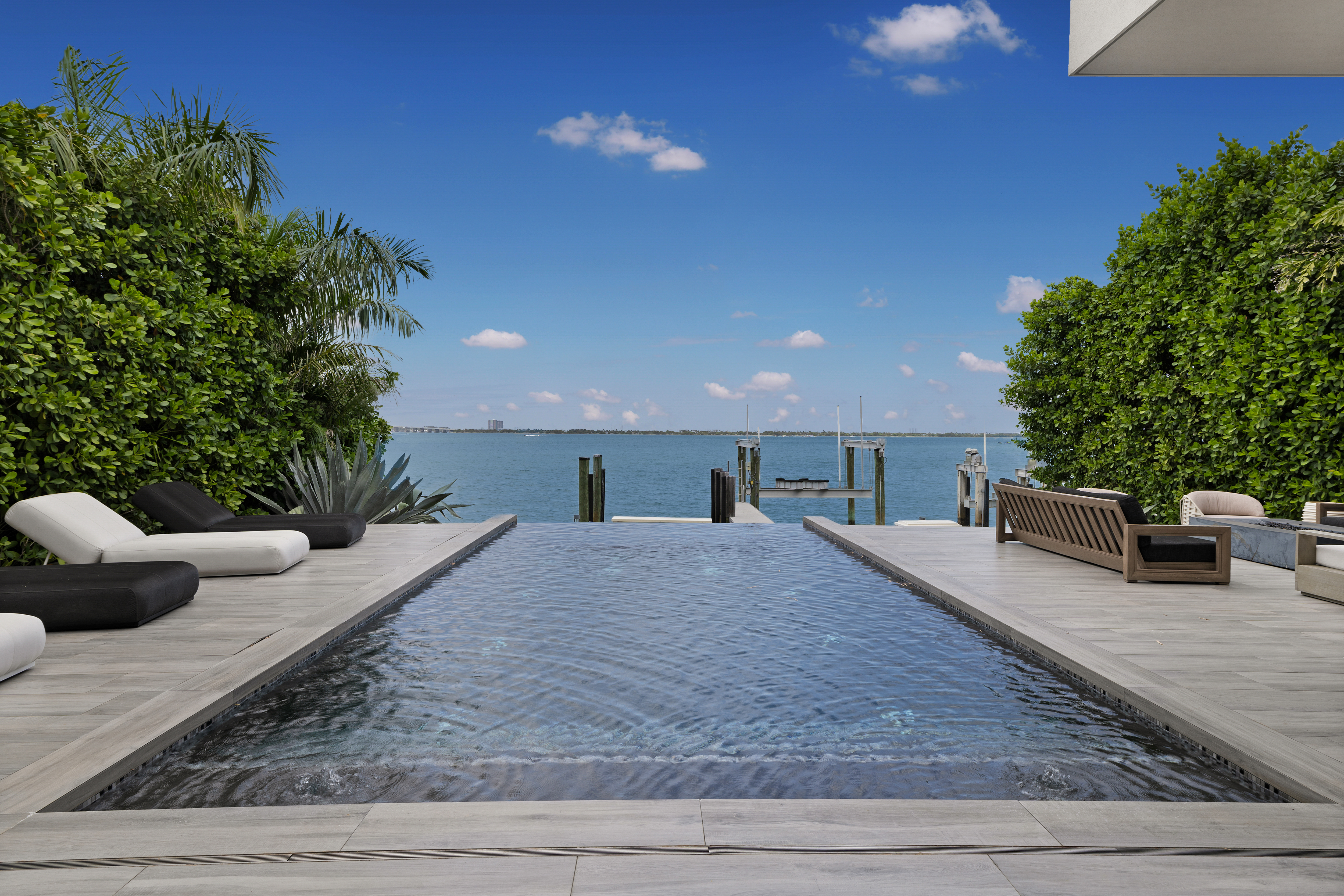1379 N Venetian Way Miami FL 33139