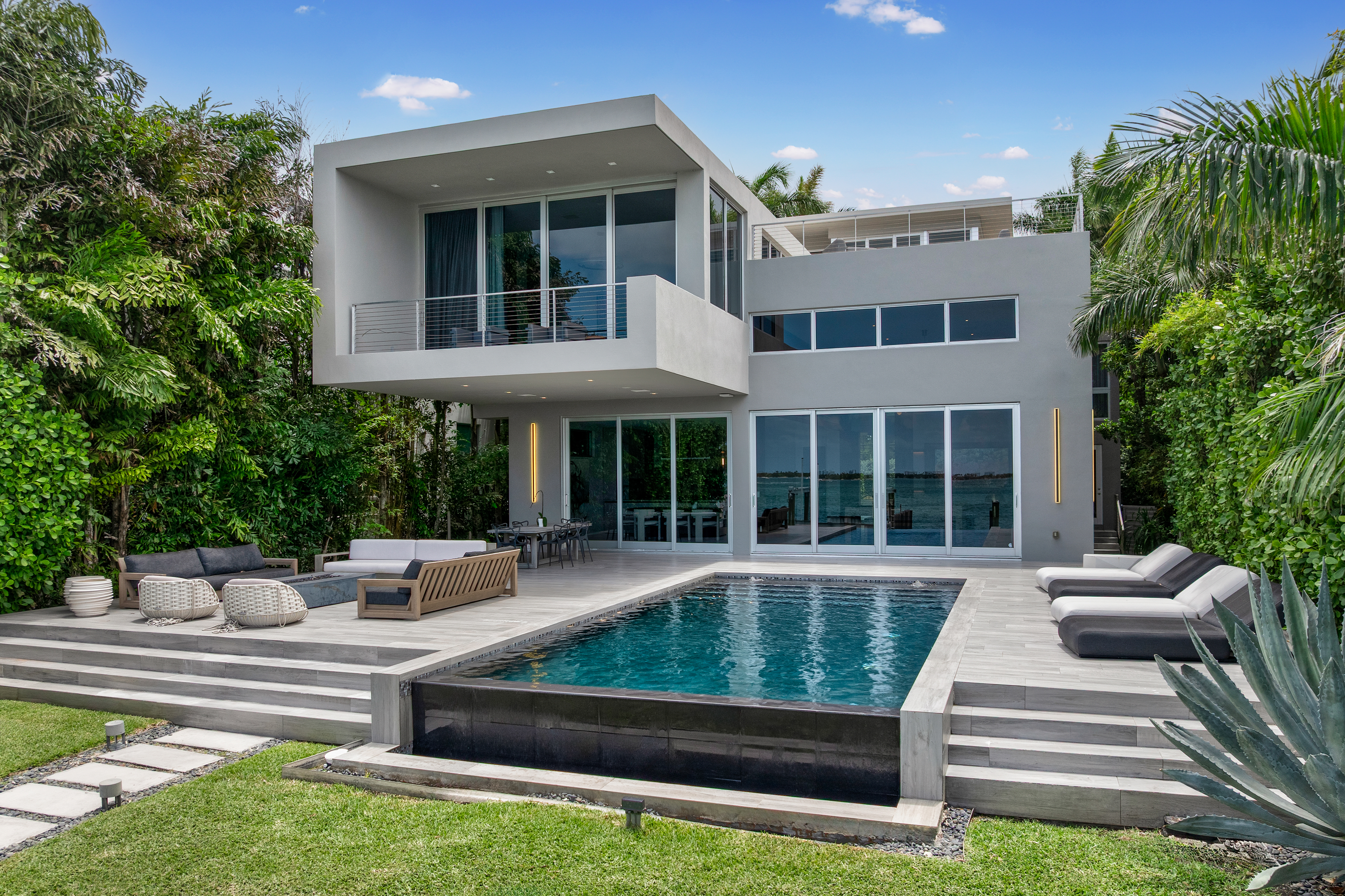 1379 N Venetian Way Miami FL 33139