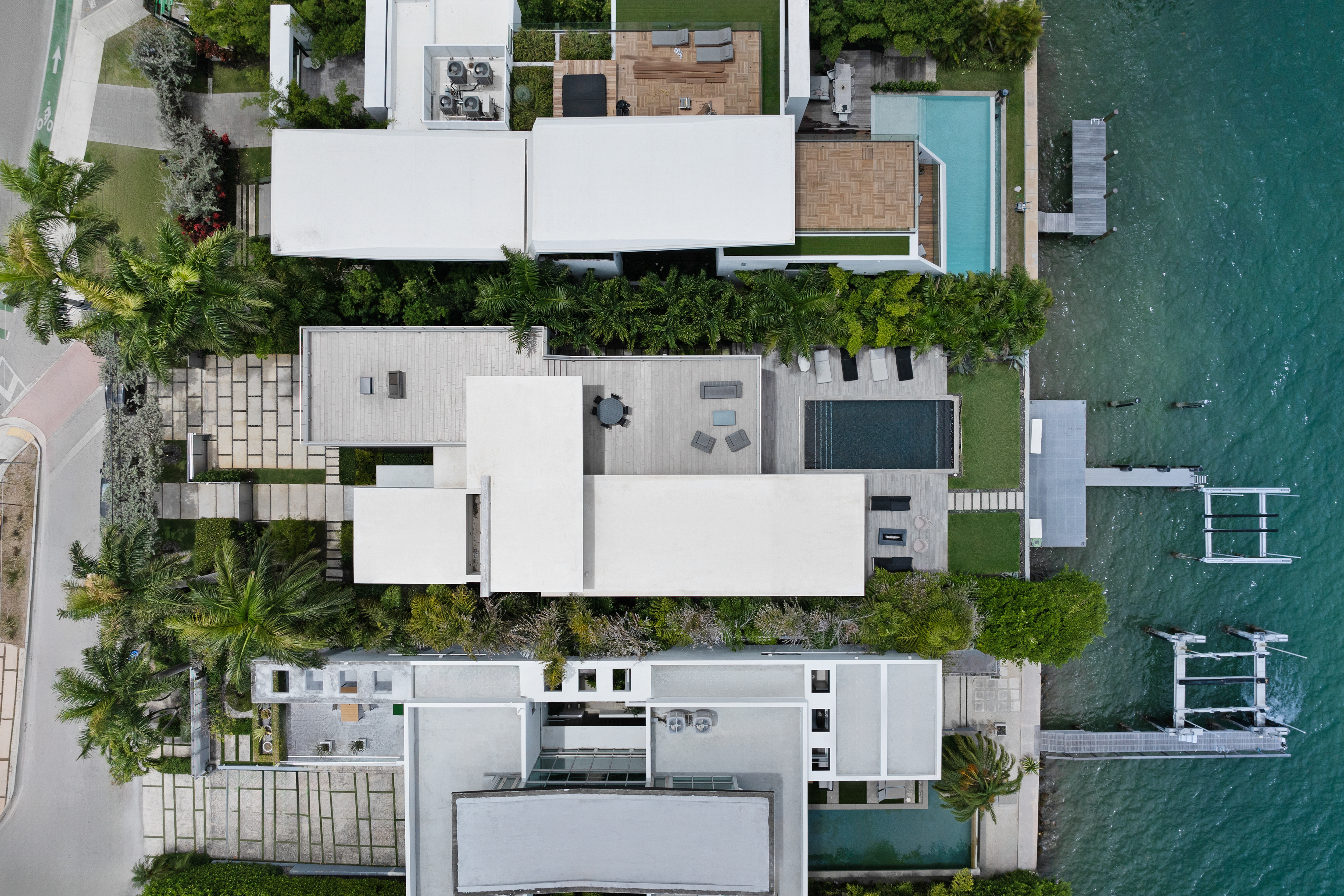 1379 N Venetian Way Miami FL 33139