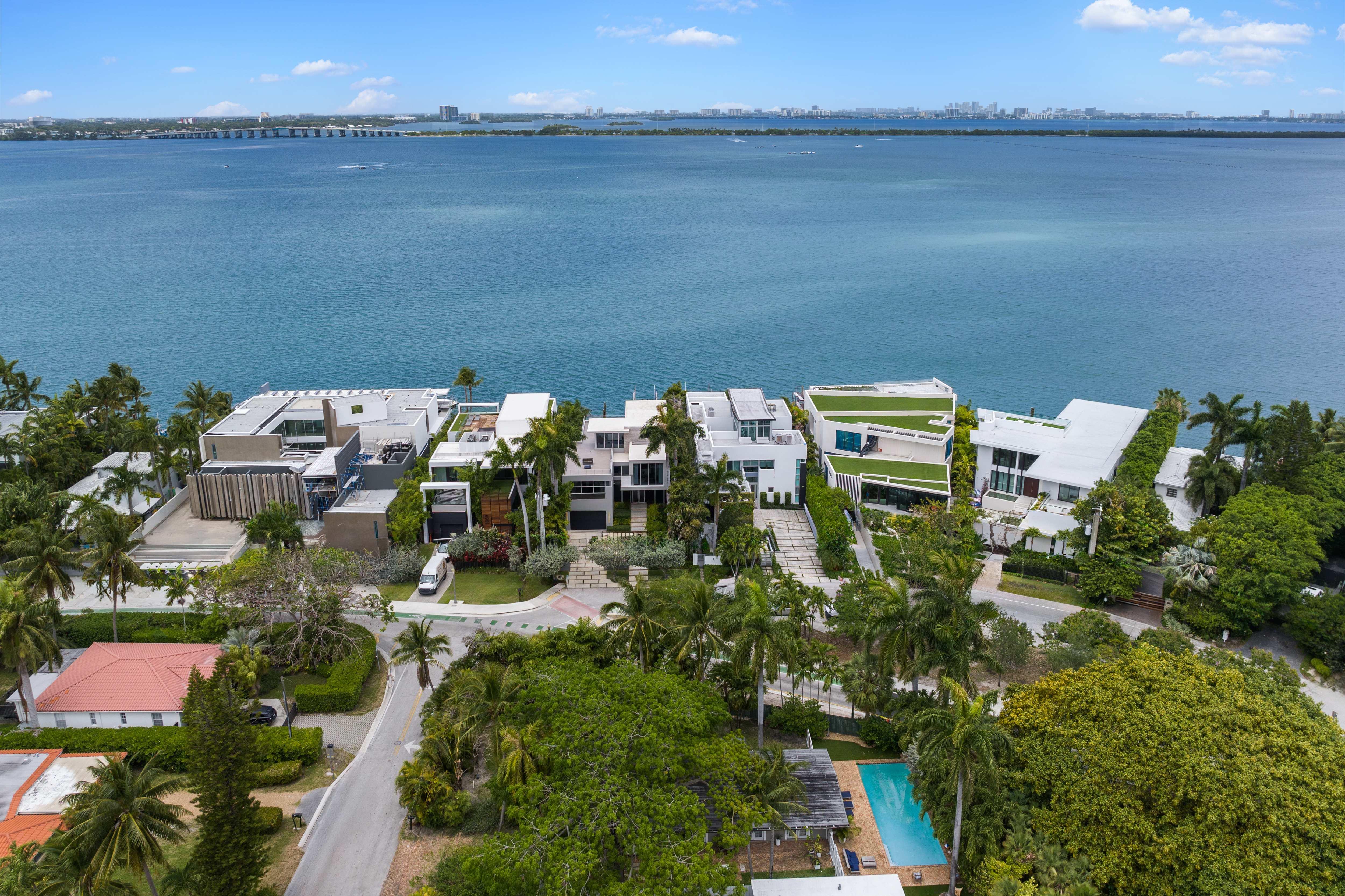 1379 N Venetian Way Miami FL 33139