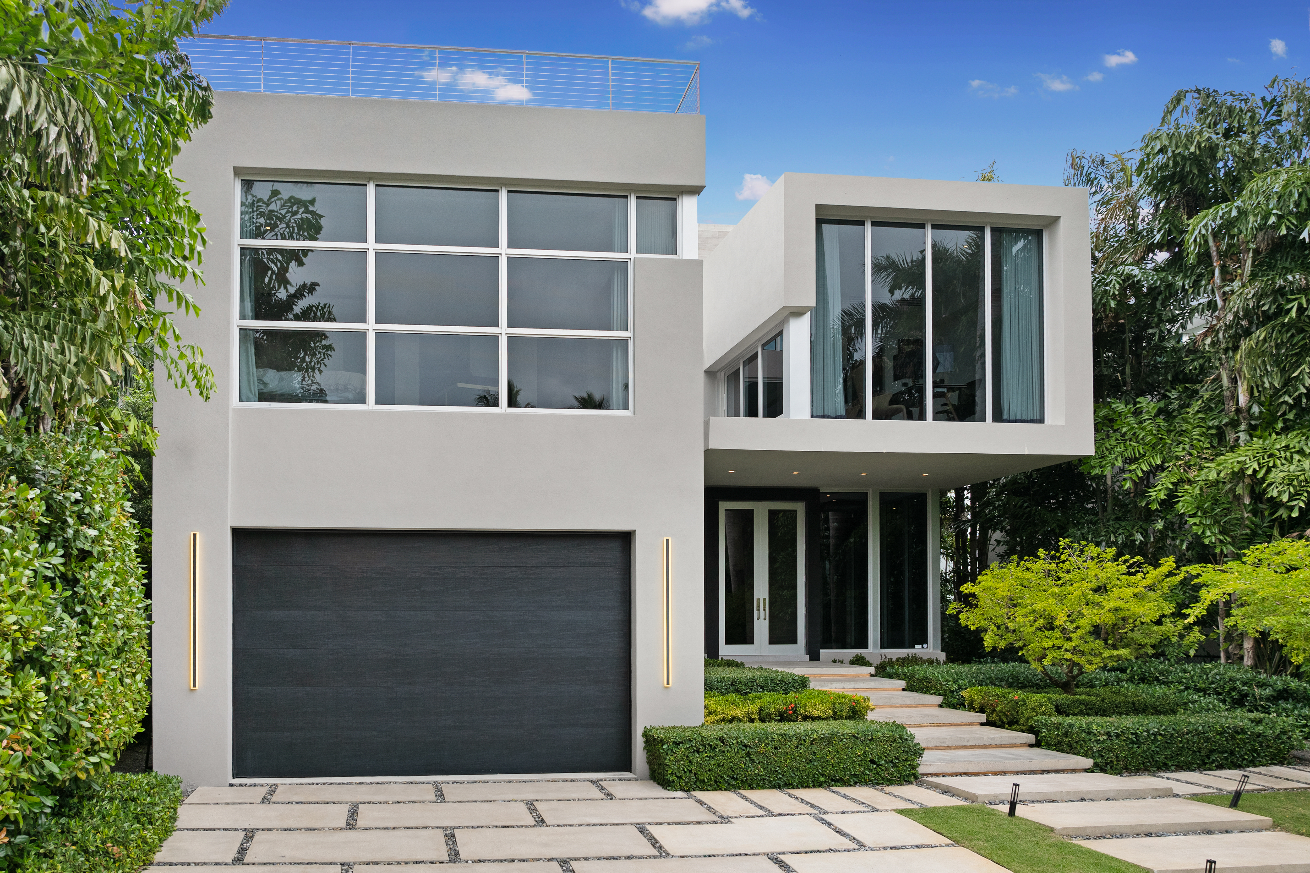 1379 N Venetian Way Miami FL 33139