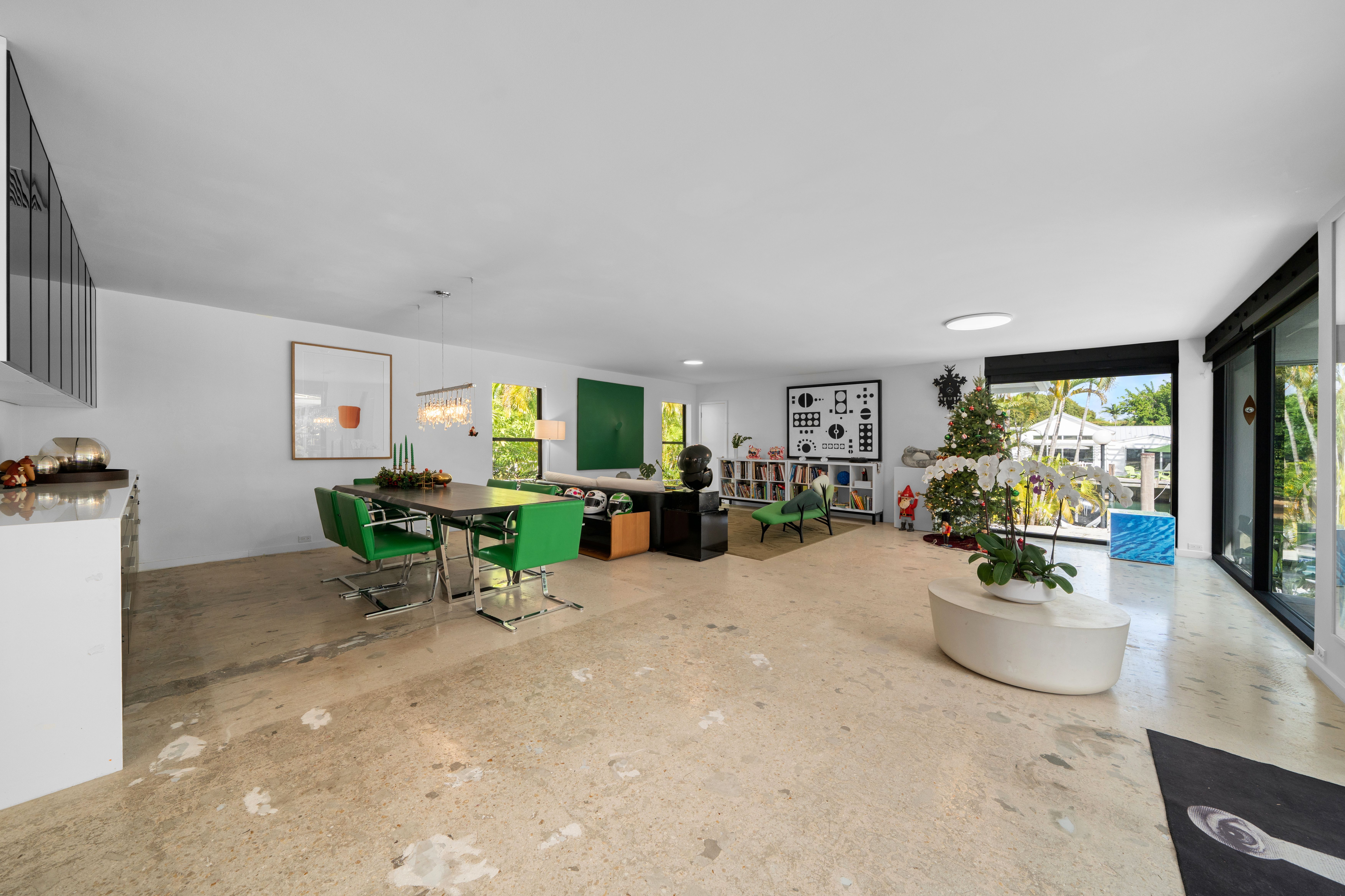 121 Knollwood Drive Key Biscayne FL 33149