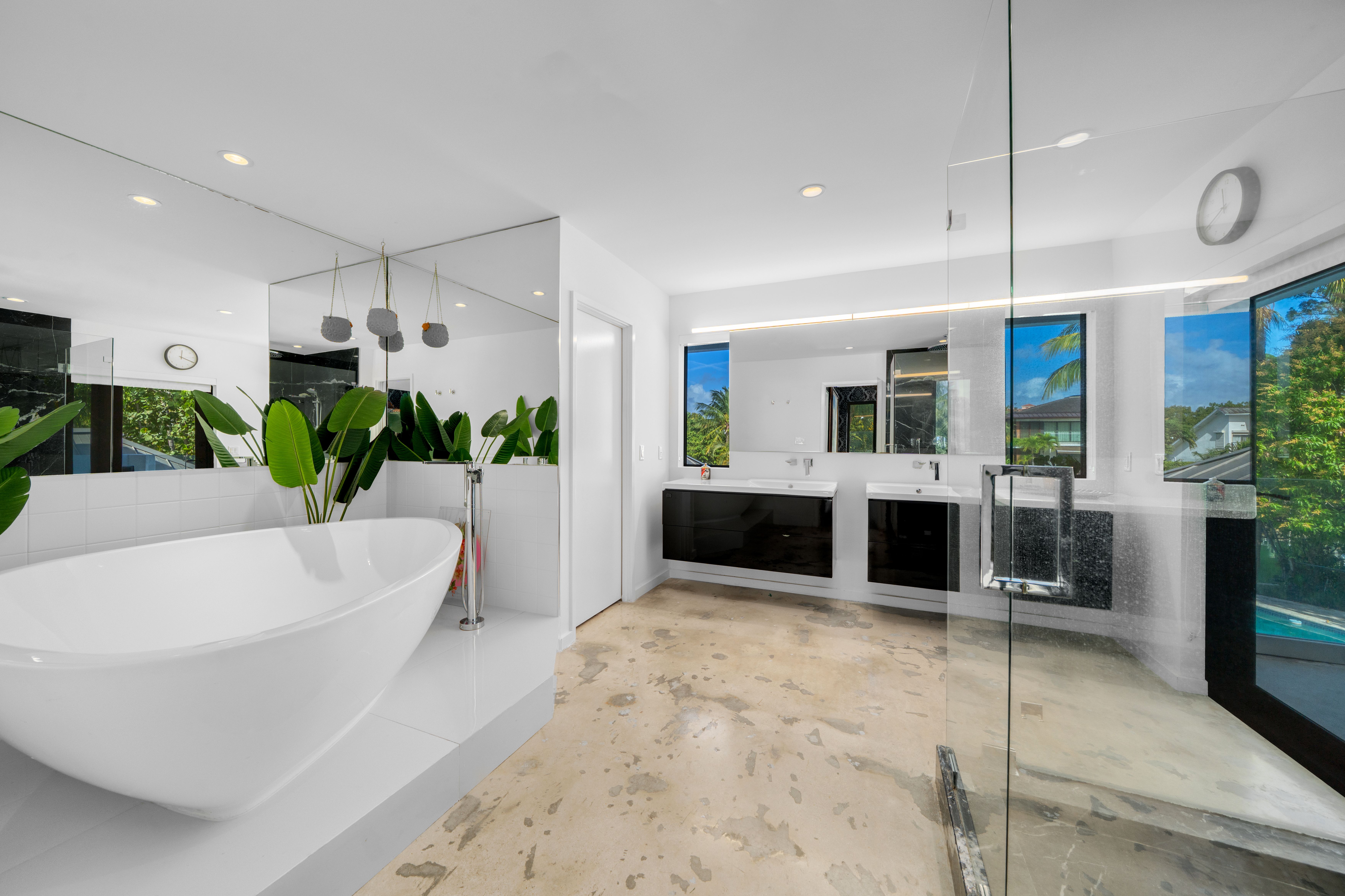 121 Knollwood Drive Key Biscayne FL 33149