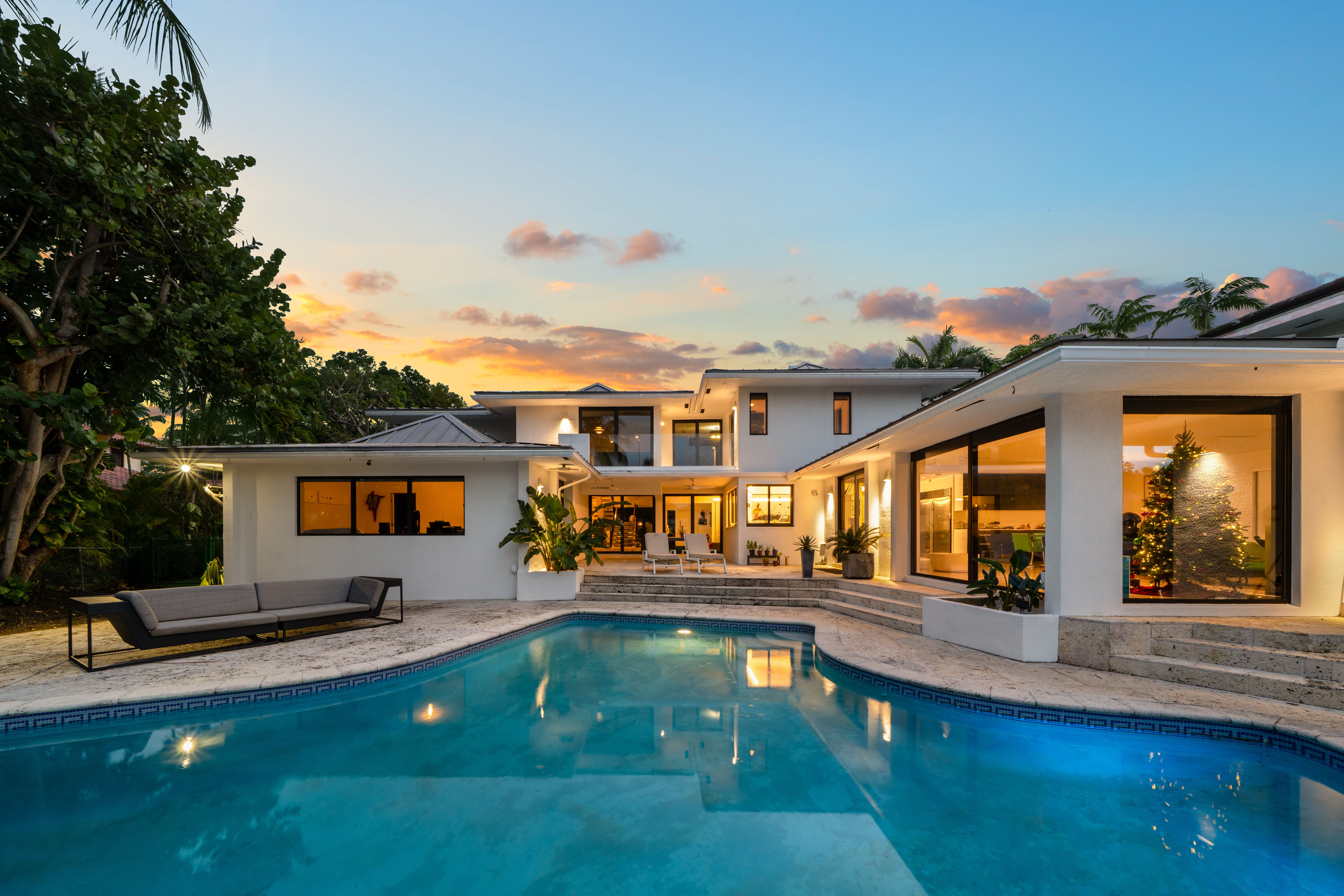 121 Knollwood Drive Key Biscayne FL 33149