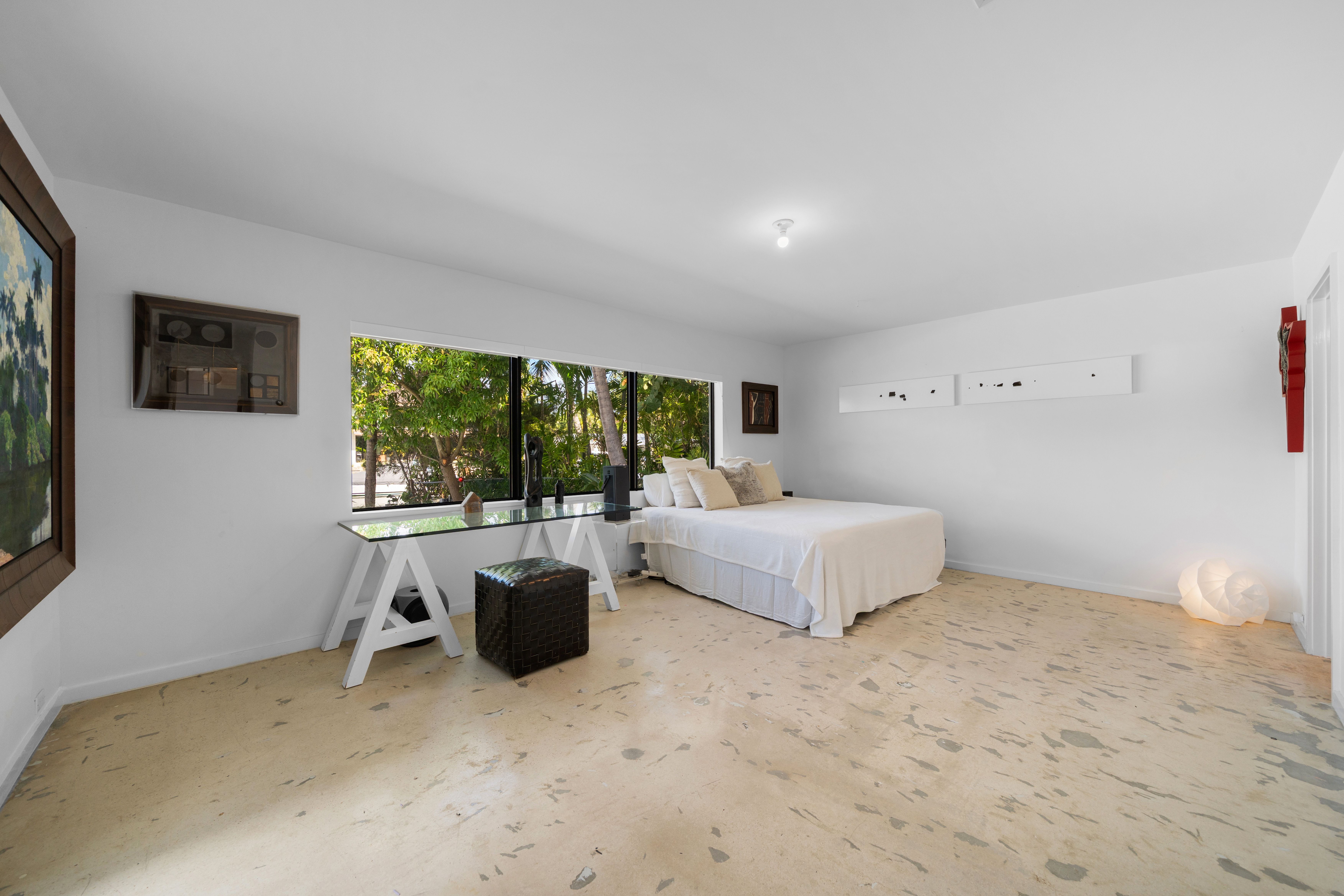 121 Knollwood Drive Key Biscayne FL 33149