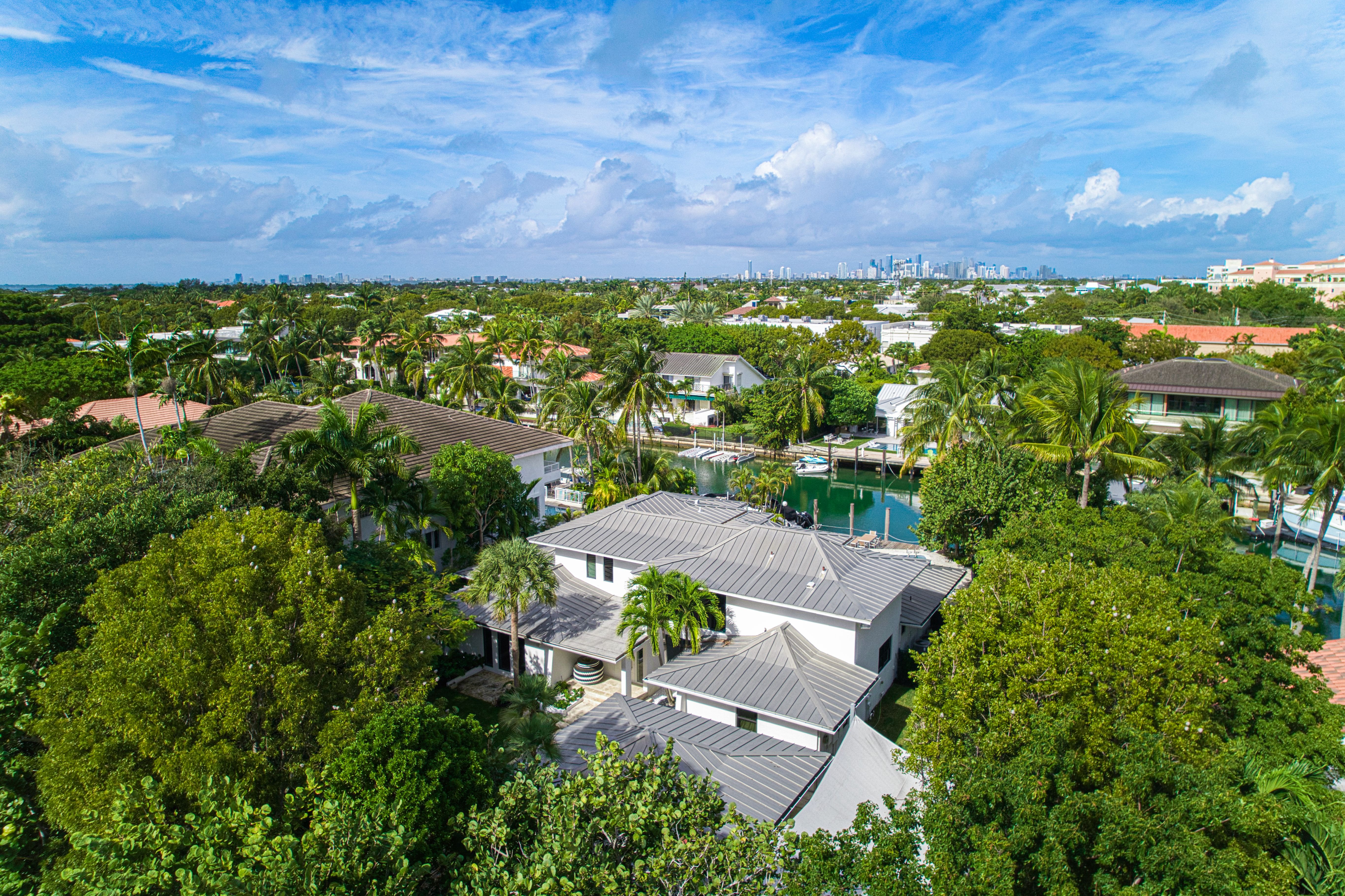 121 Knollwood Drive Key Biscayne FL 33149
