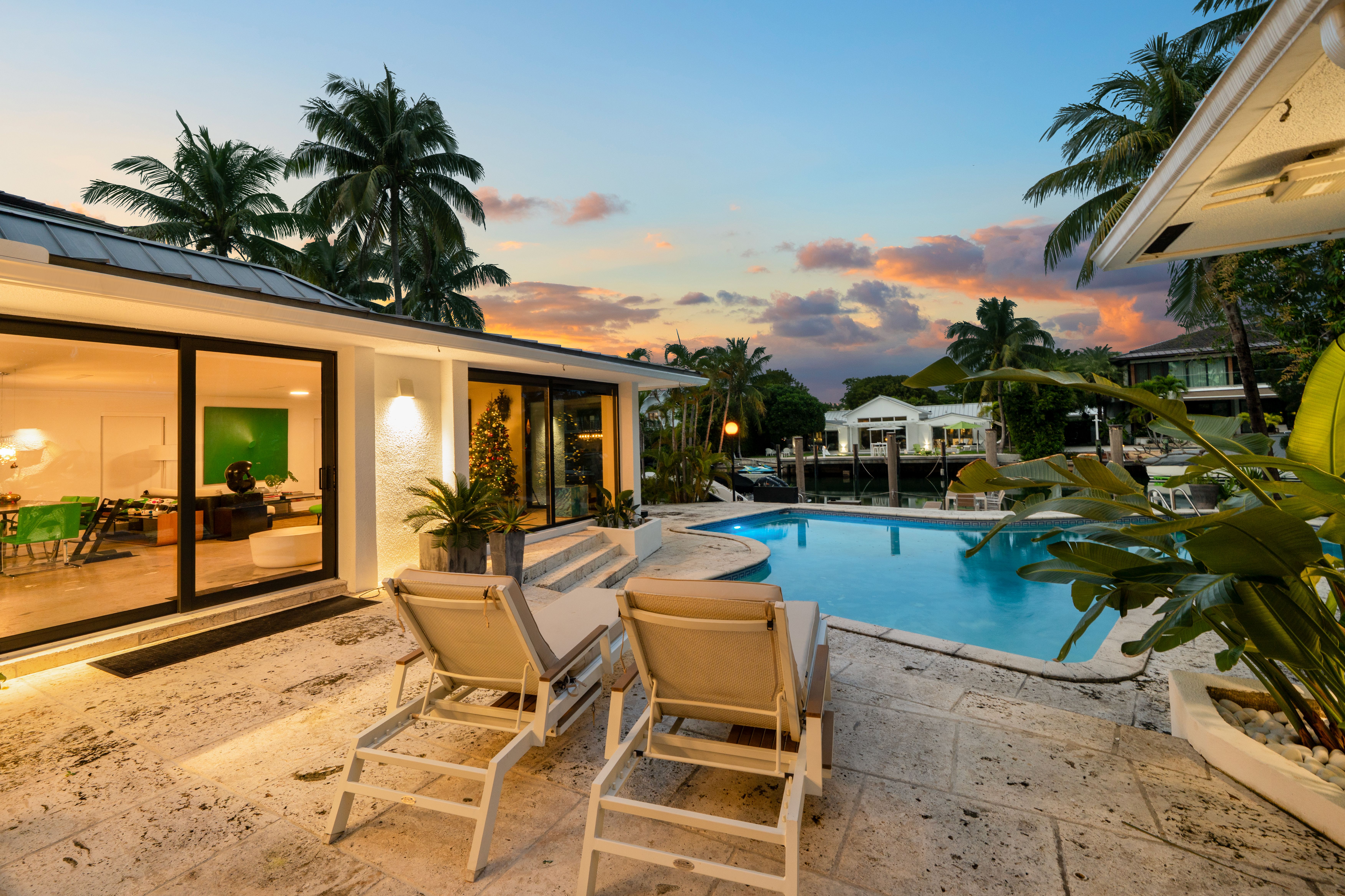 121 Knollwood Drive Key Biscayne FL 33149