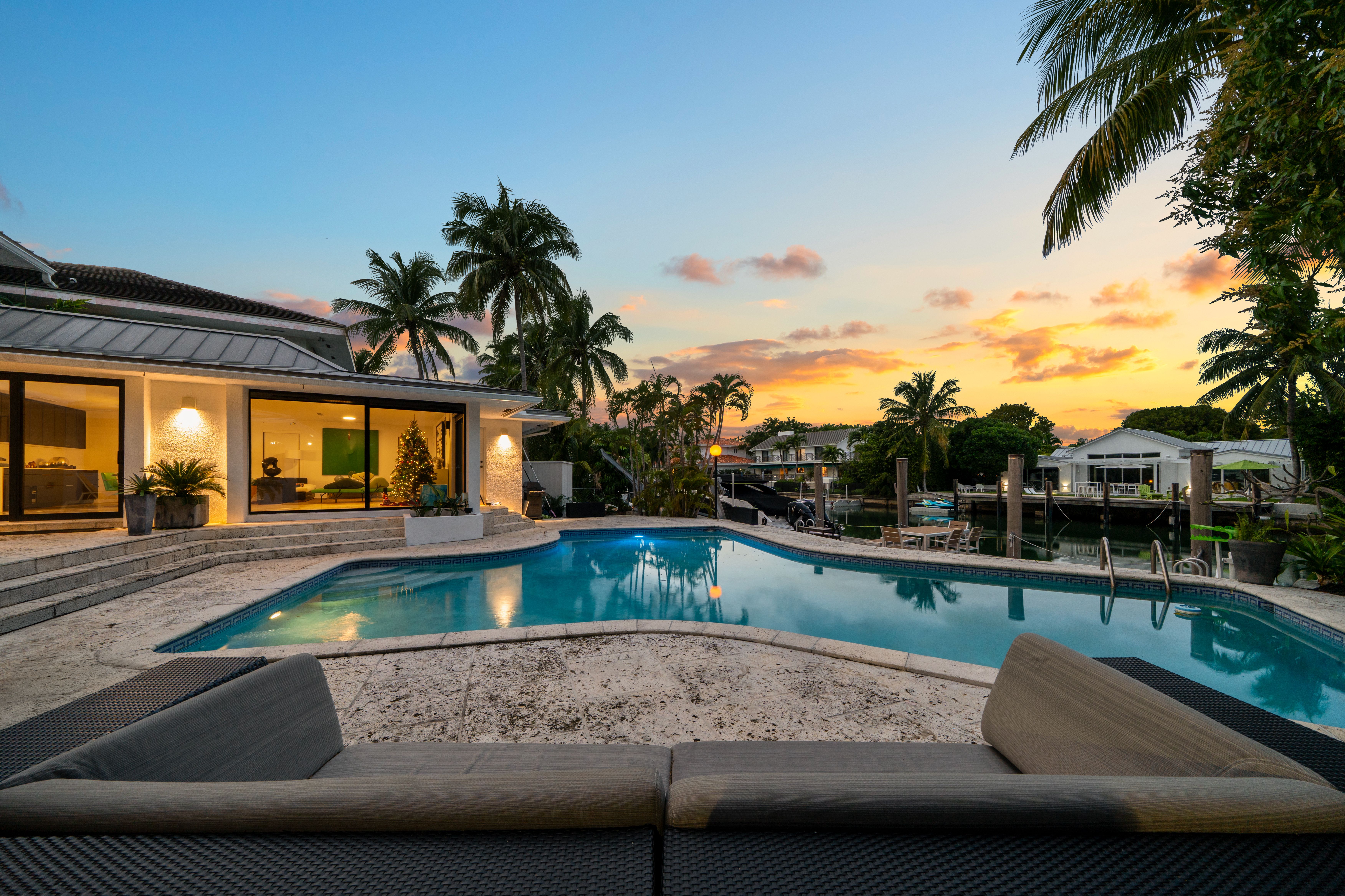 121 Knollwood Drive Key Biscayne FL 33149