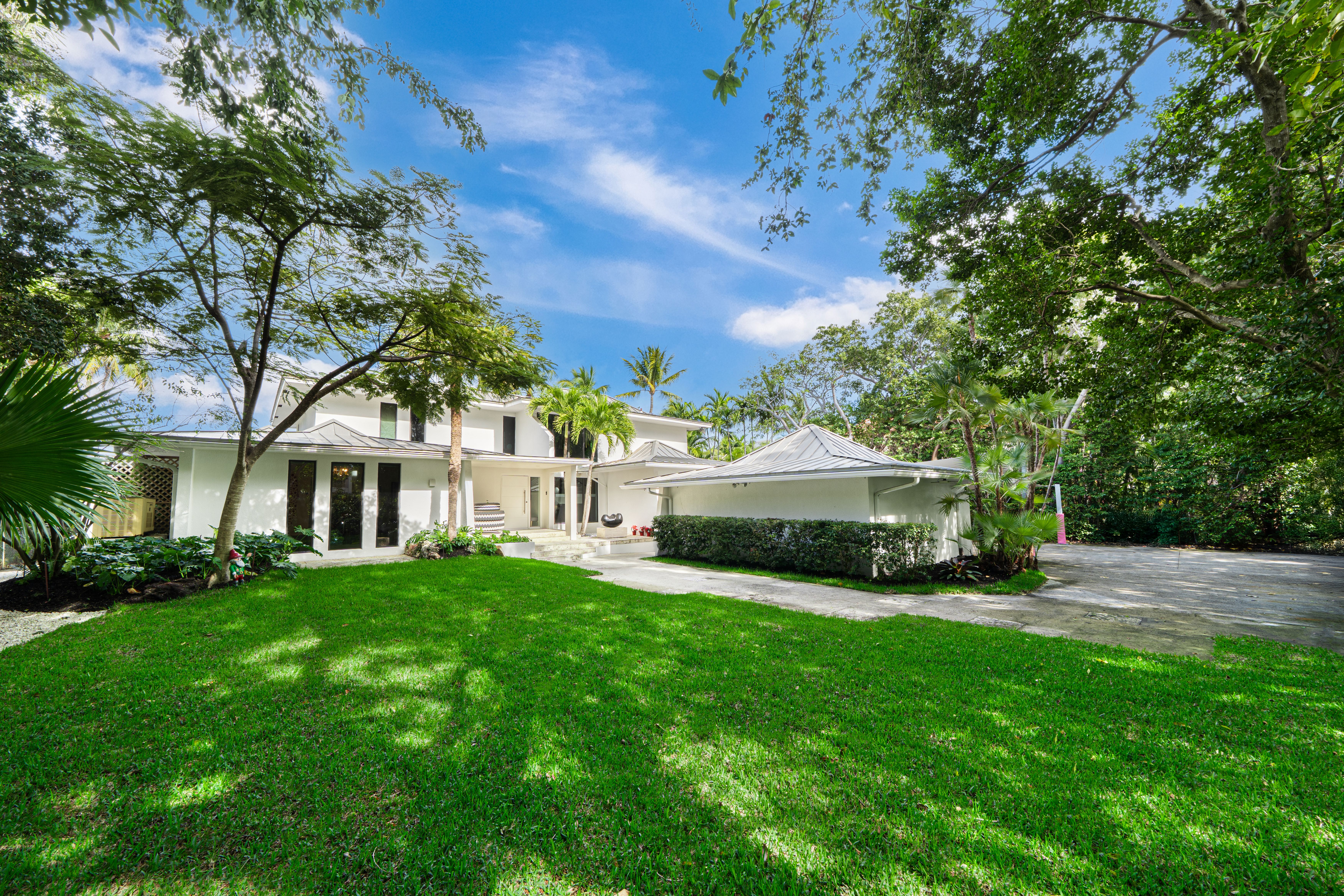 121 Knollwood Drive Key Biscayne FL 33149