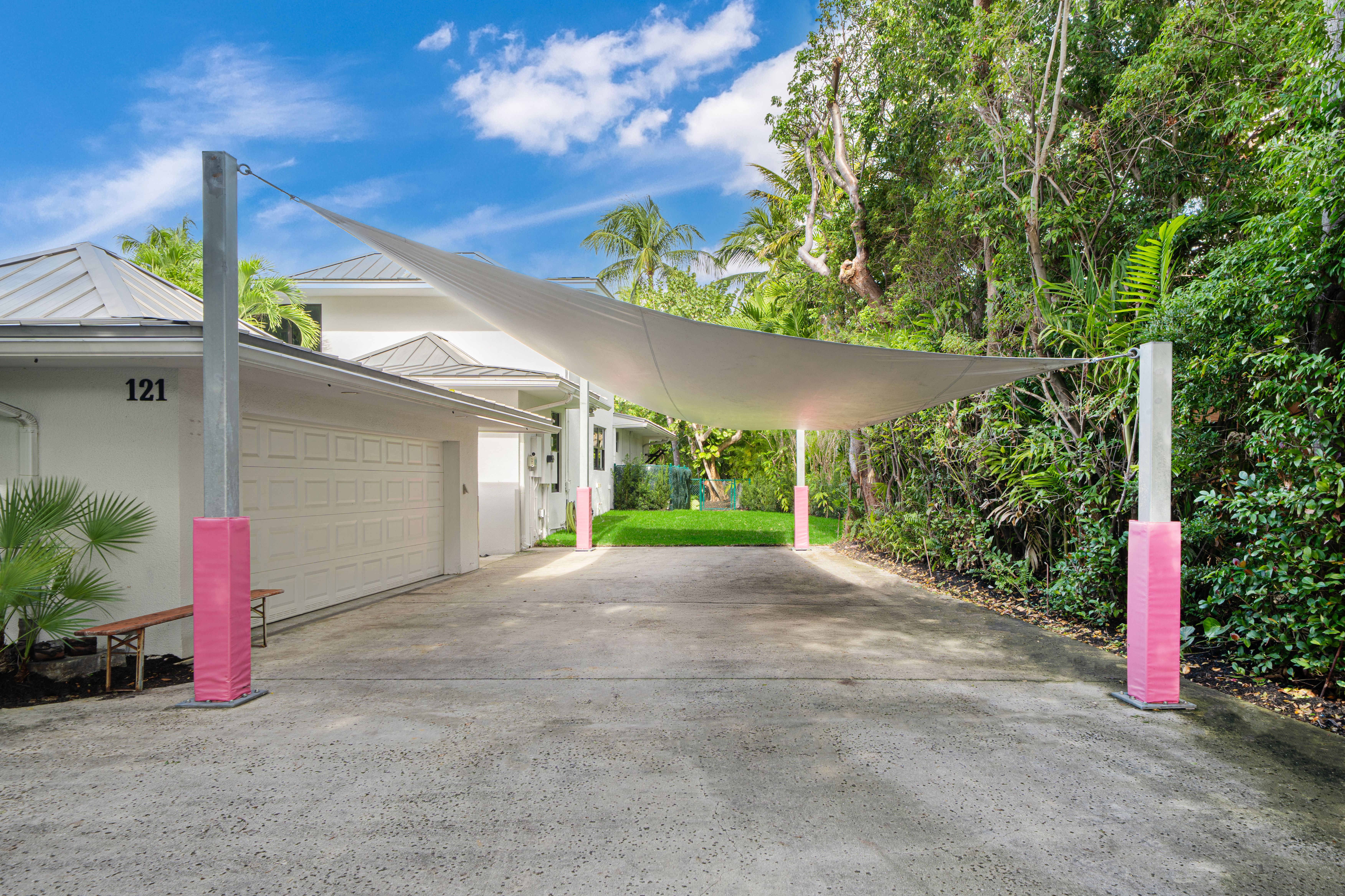 121 Knollwood Drive Key Biscayne FL 33149