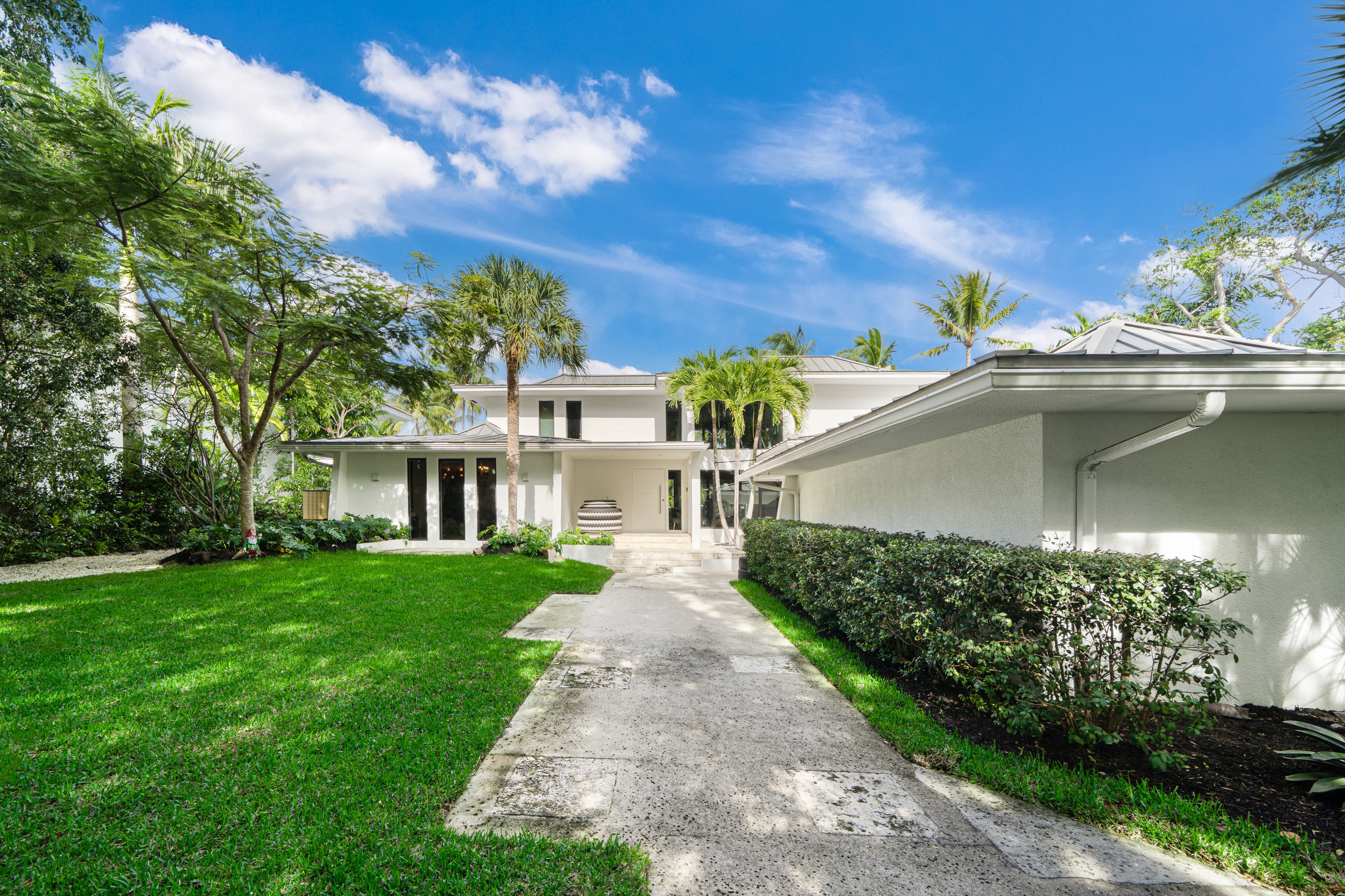 121 Knollwood Drive Key Biscayne FL 33149