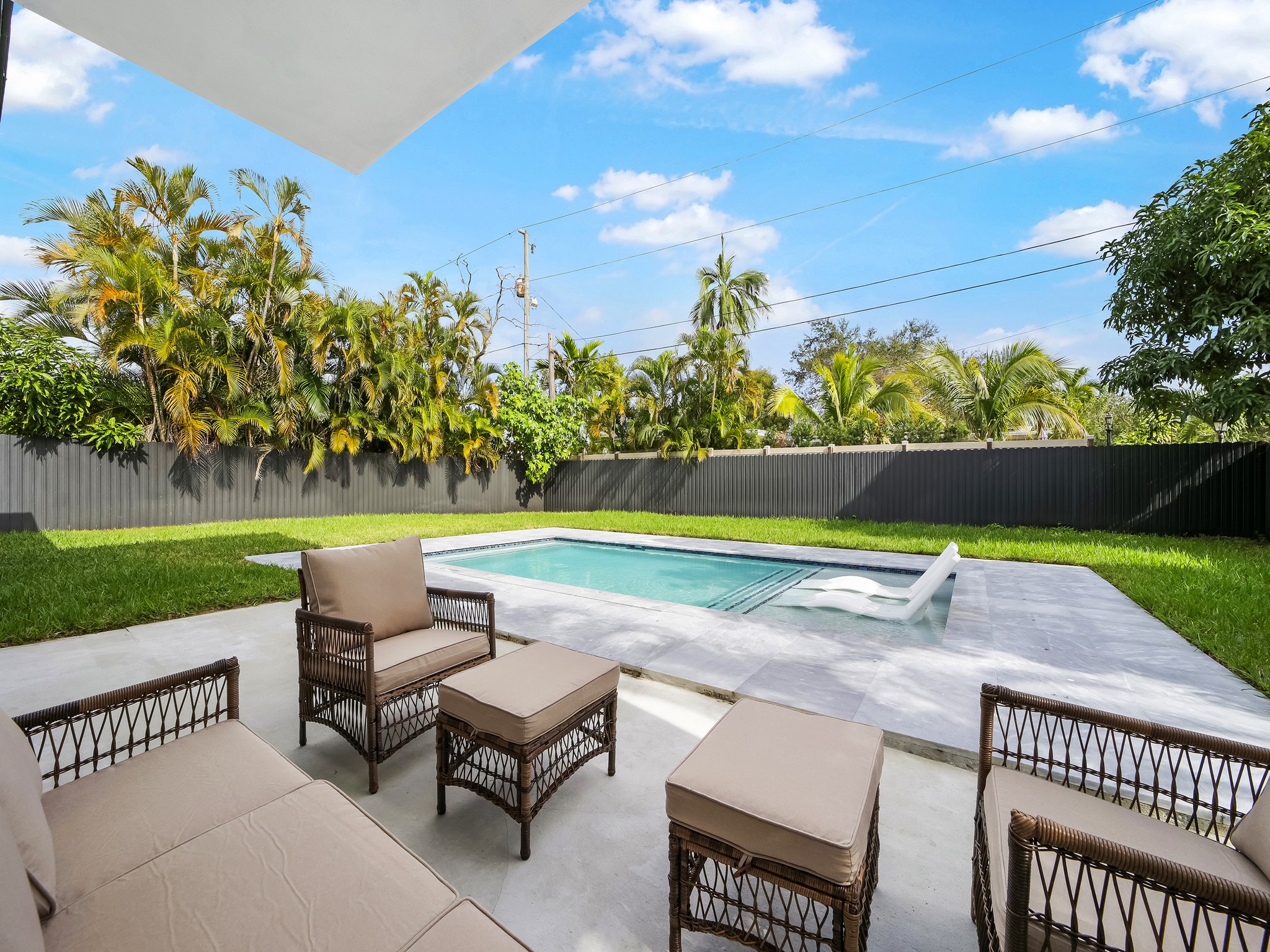 3056 NE 14th Avenue Oakland Park FL 33334