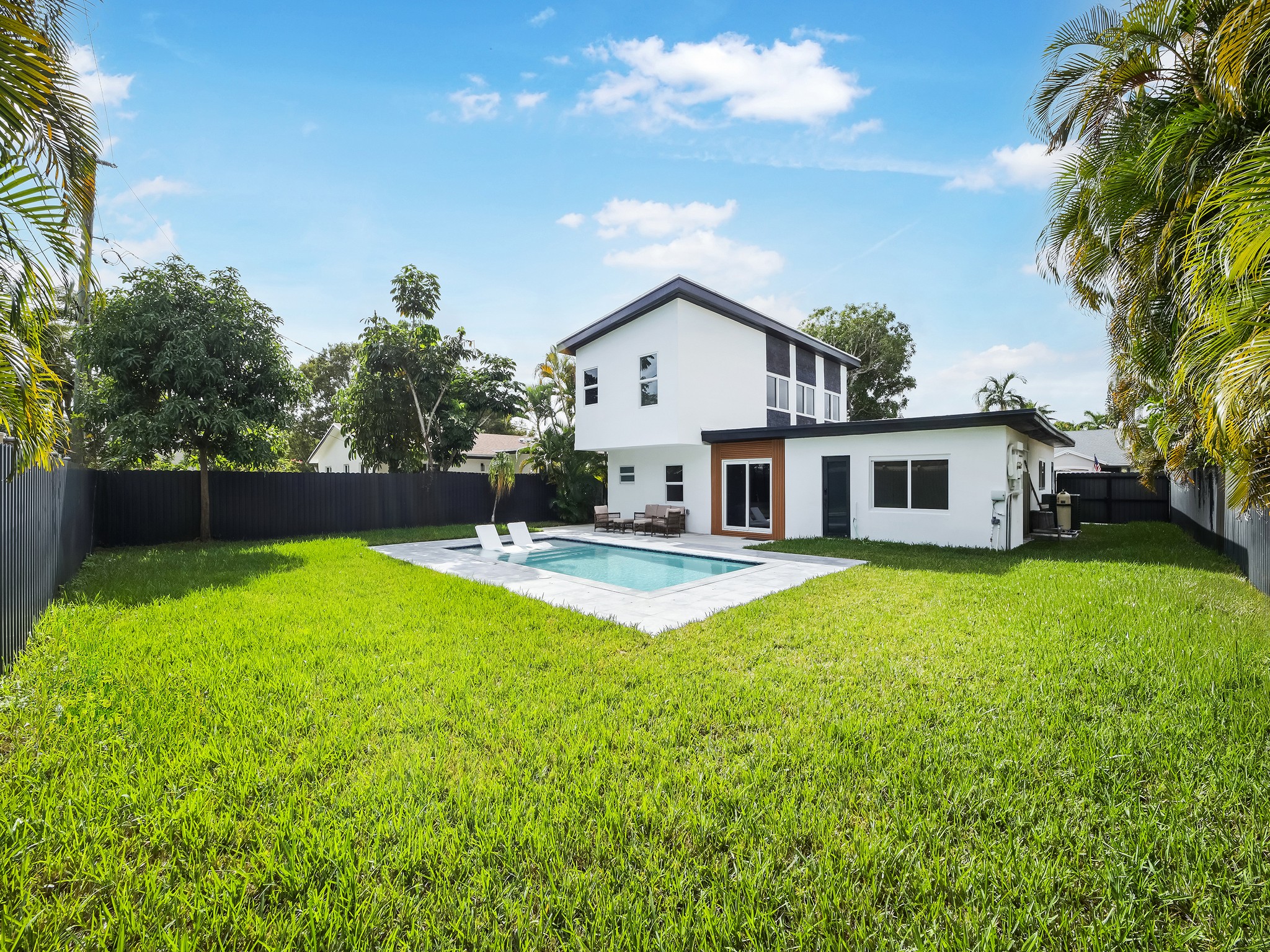 3056 NE 14th Avenue Oakland Park FL 33334