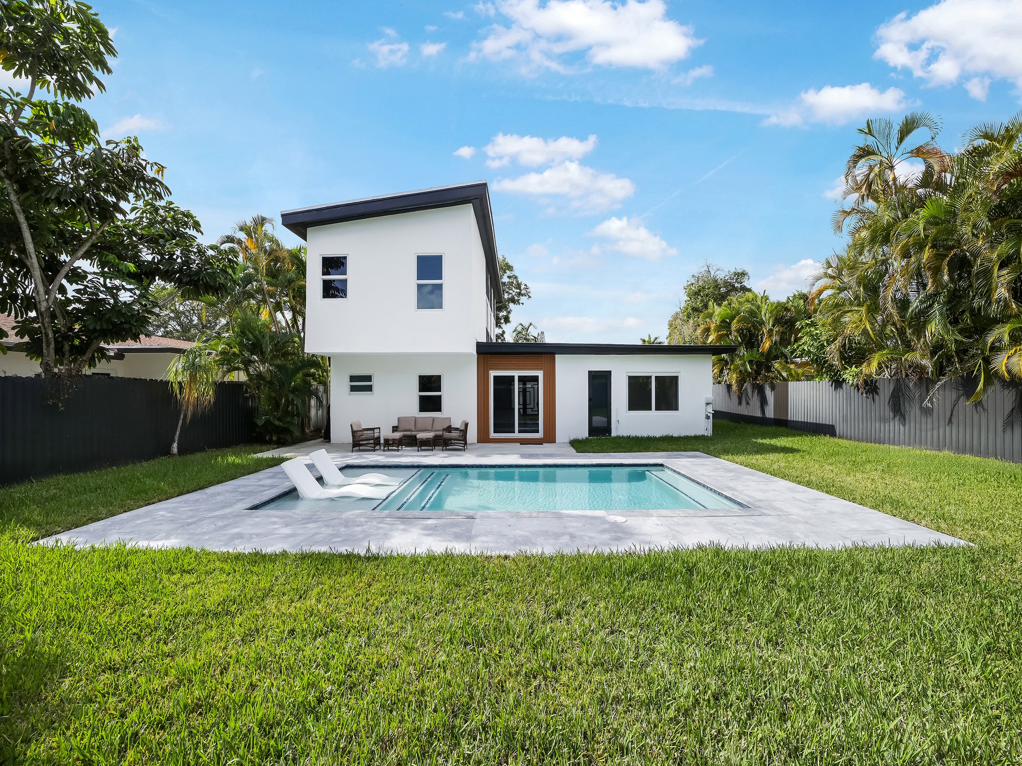 3056 NE 14th Avenue Oakland Park FL 33334