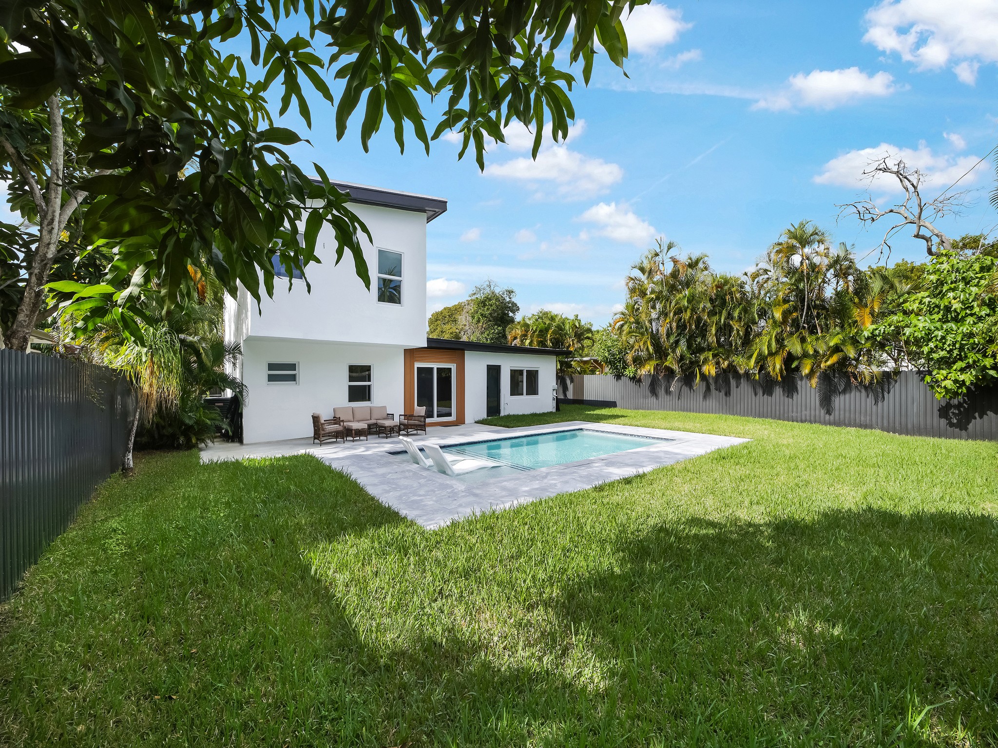 3056 NE 14th Avenue Oakland Park FL 33334