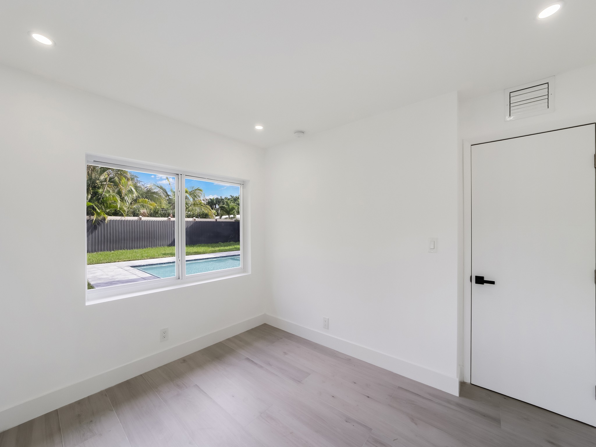 3056 NE 14th Avenue Oakland Park FL 33334