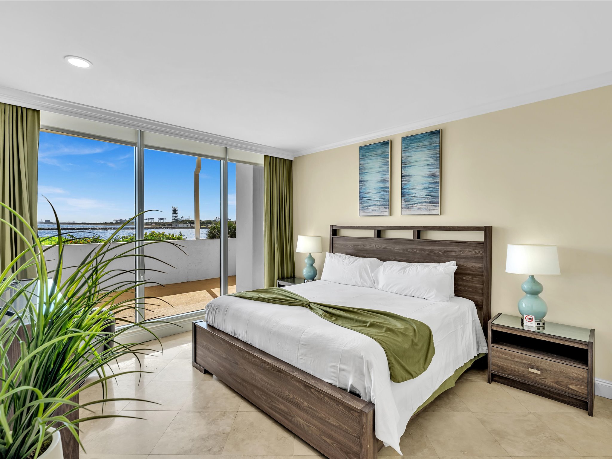 2200 S Ocean Lane Fort Lauderdale FL 33316