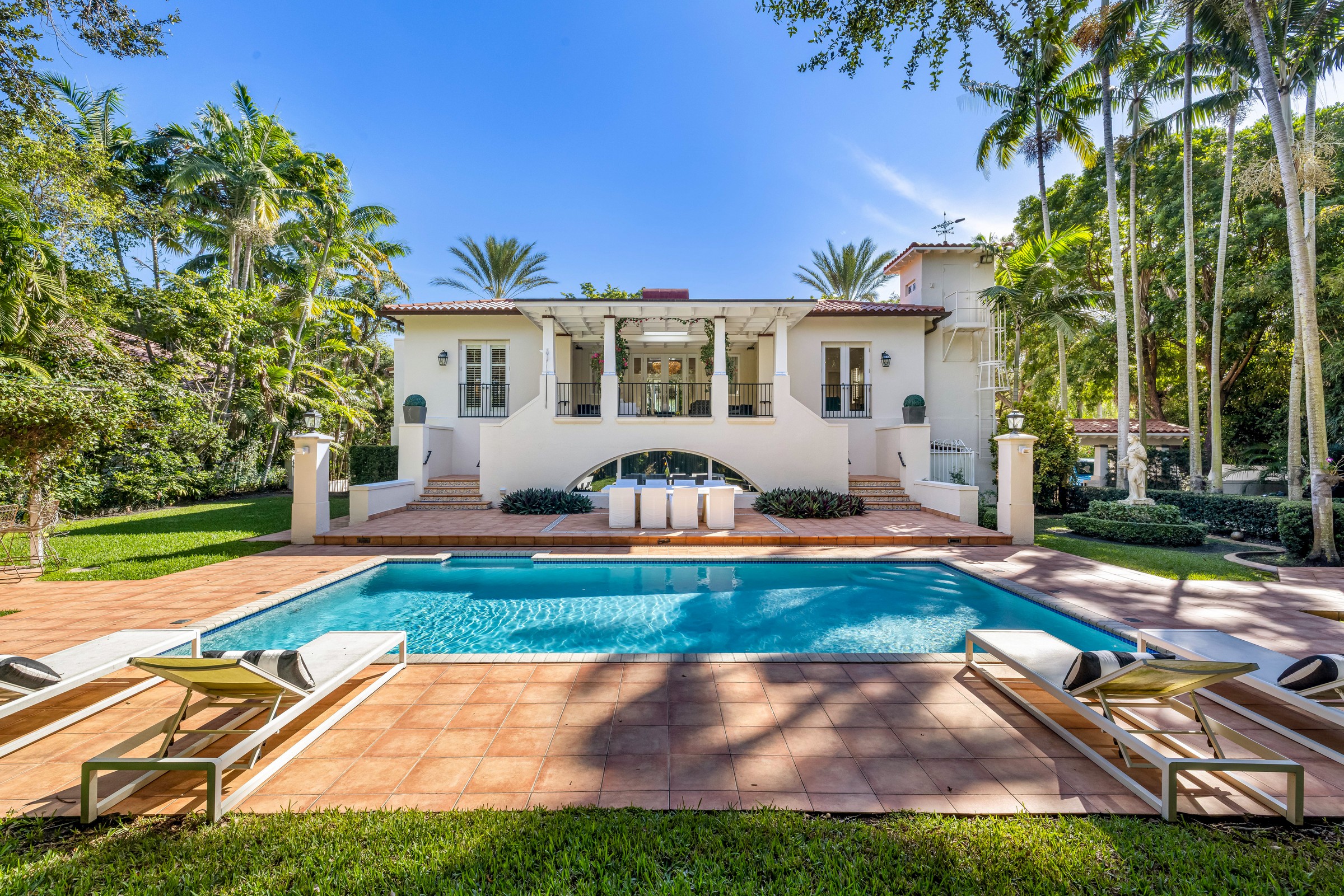 8000 Los Pinos Boulevard Coral Gables FL 33143