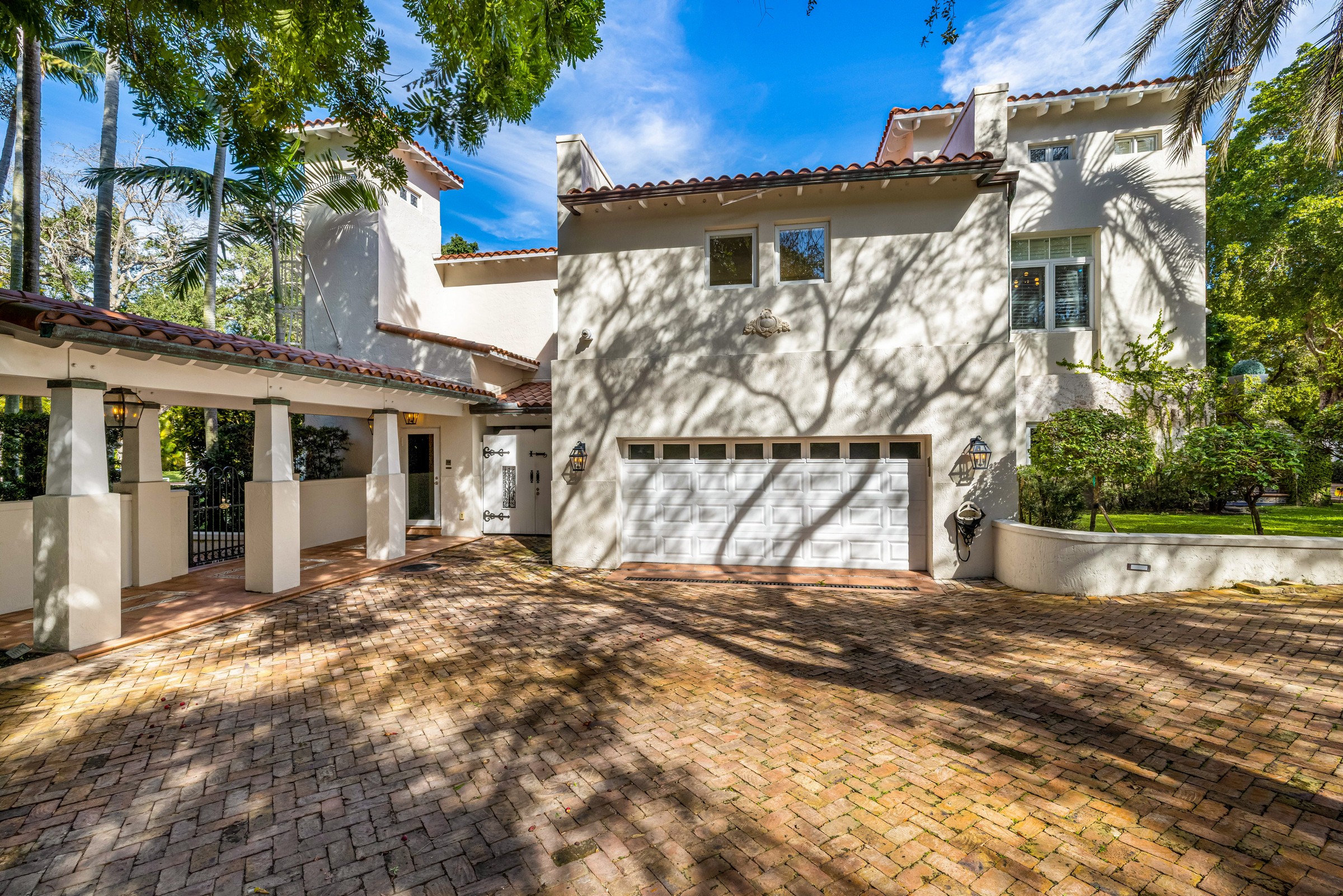 8000 Los Pinos Boulevard Coral Gables FL 33143