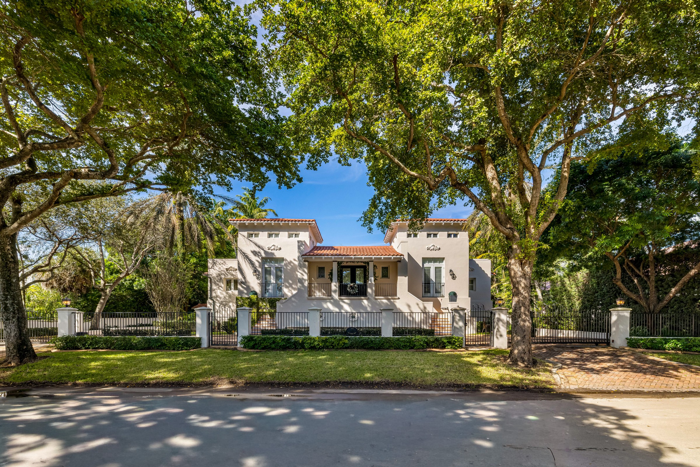 8000 Los Pinos Boulevard Coral Gables FL 33143