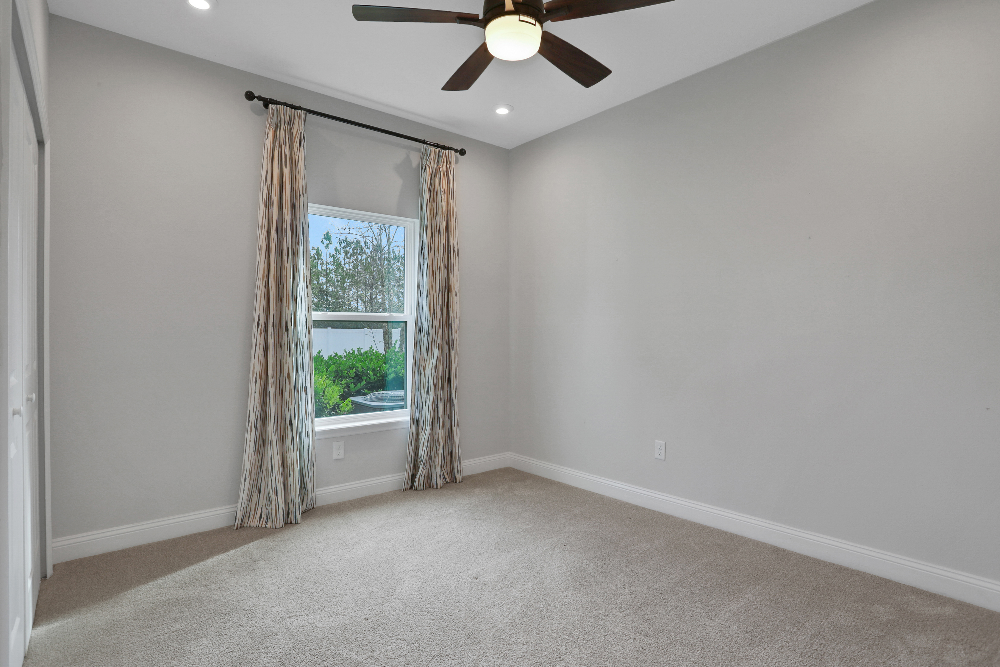 13863 Holsinger Boulevard Jacksonville FL 32256