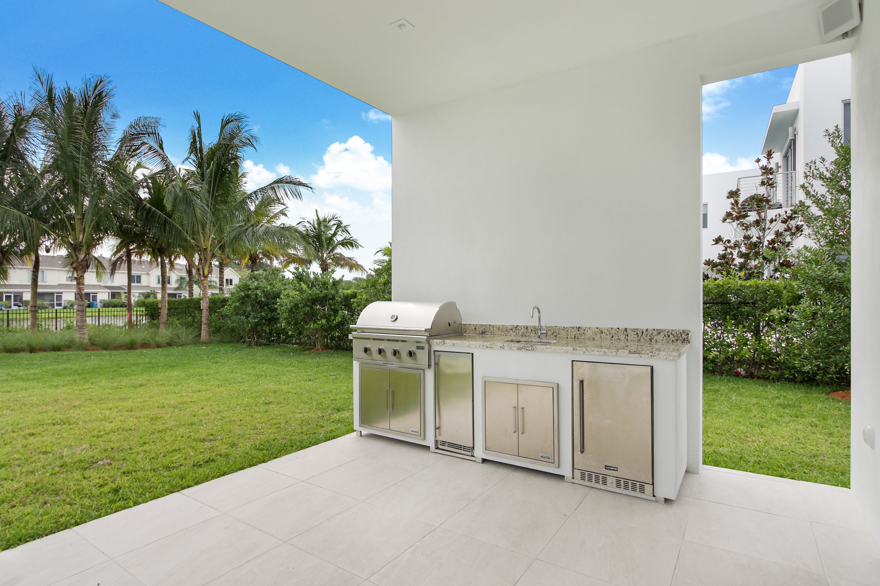 16492 S Botaniko Drive S Weston FL 33326
