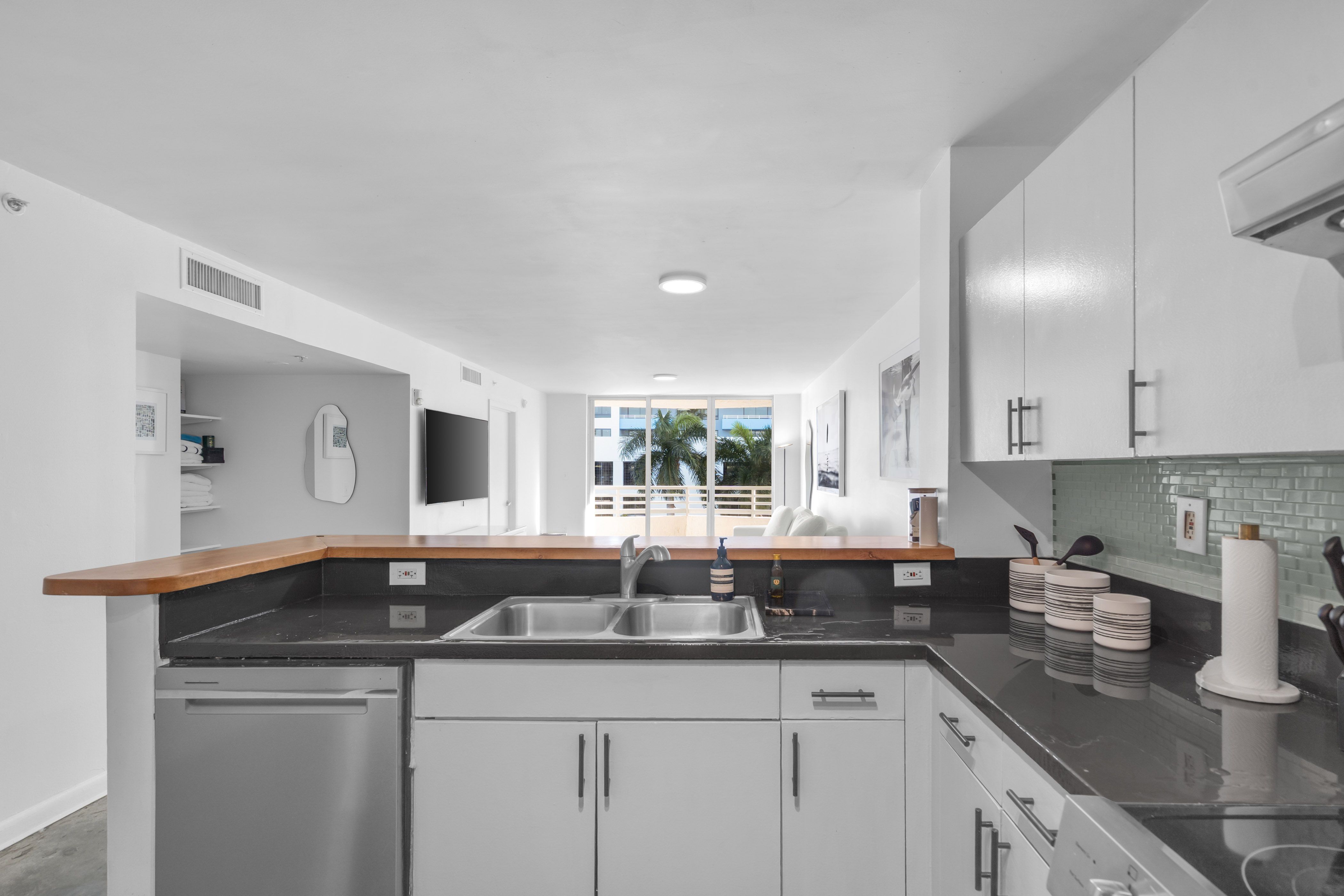 1401 Bay Road Miami Beach FL 33139