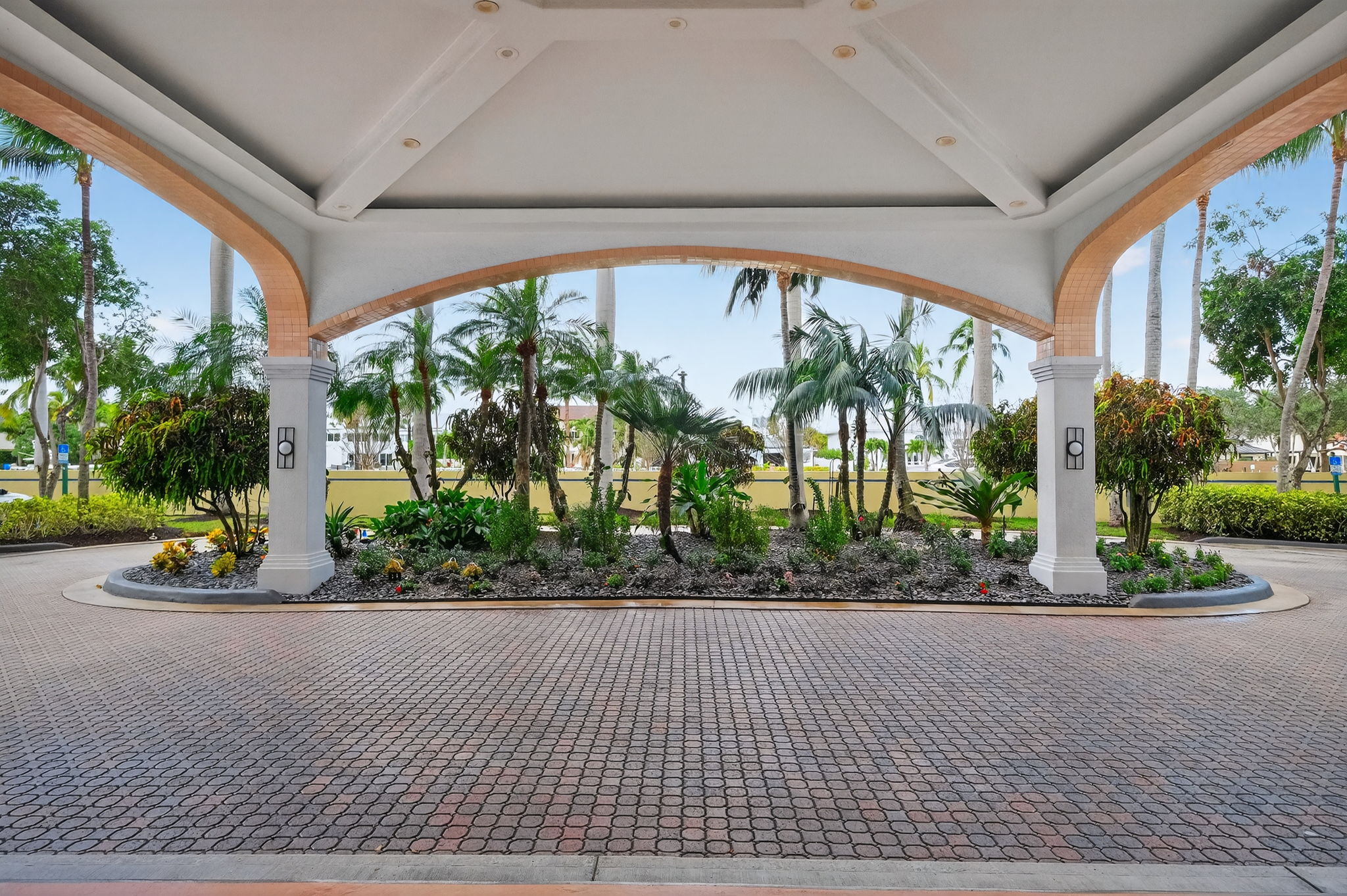 3598 Yacht Club Drive Aventura FL 33180